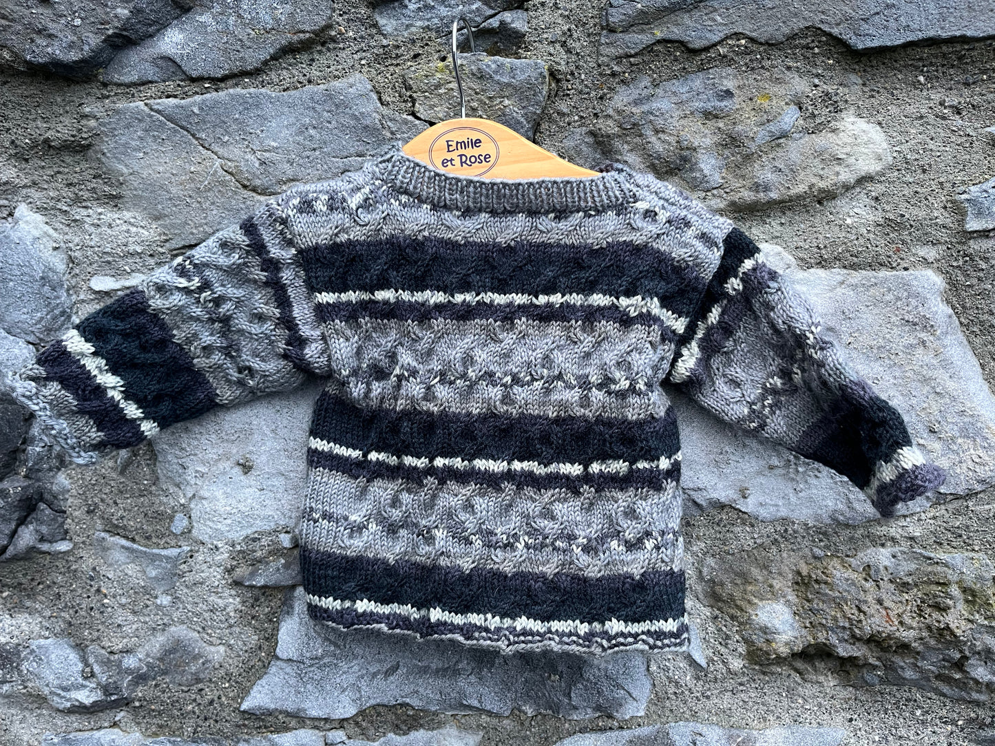 Grey stripy jumper 3-6m (62-68cm)