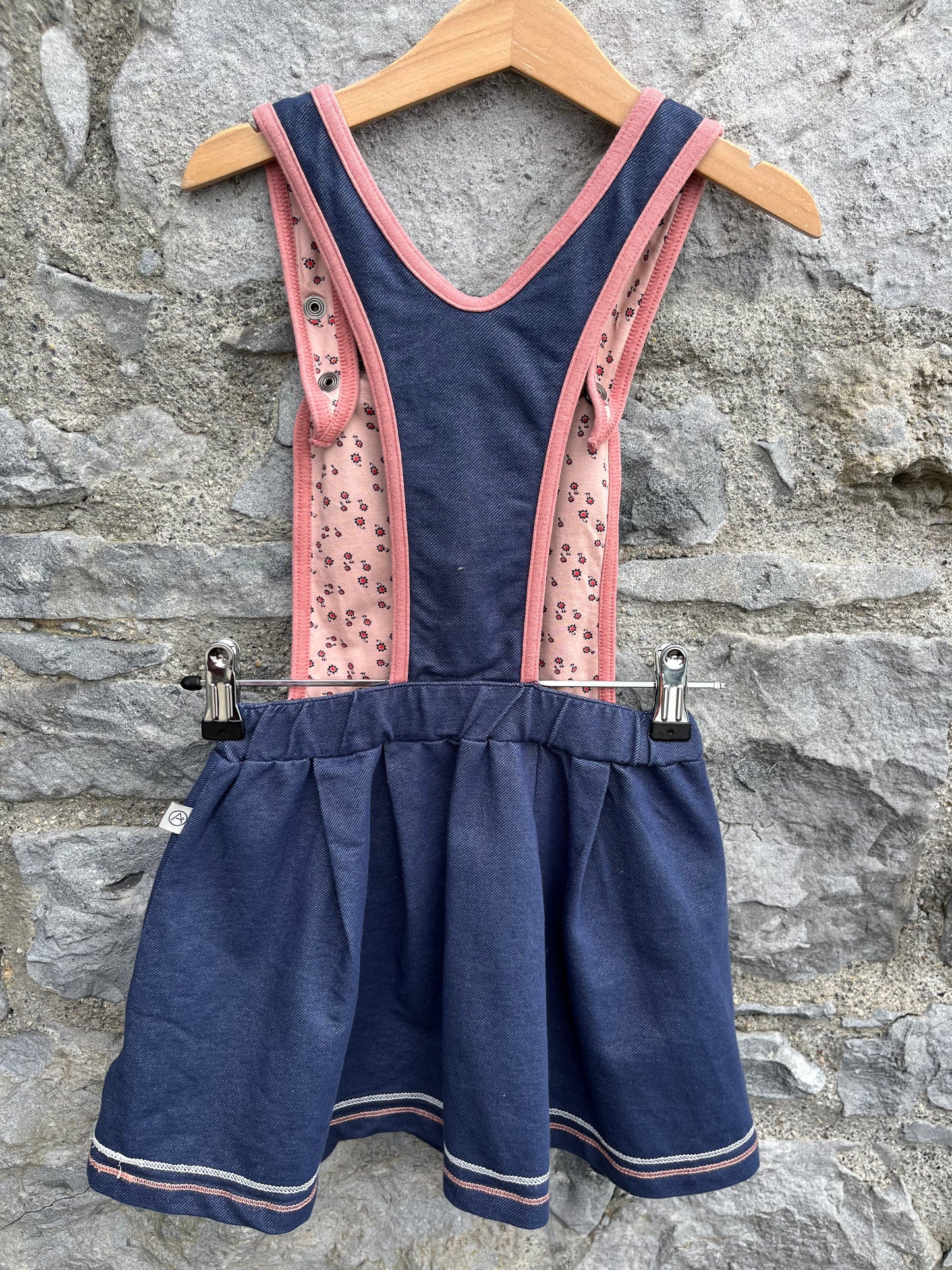 Navy pinafore 6y (116cm)