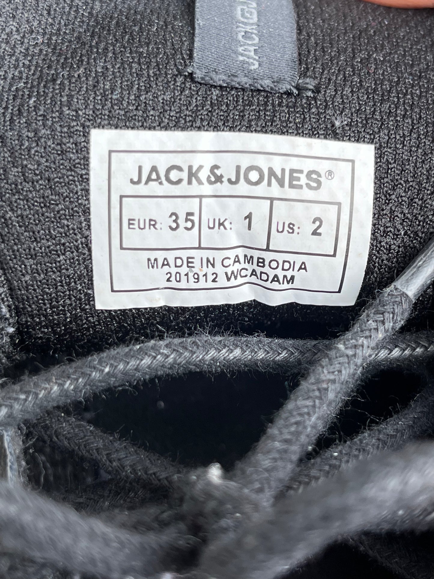 Black trainers uk 1.5 (eu 35)