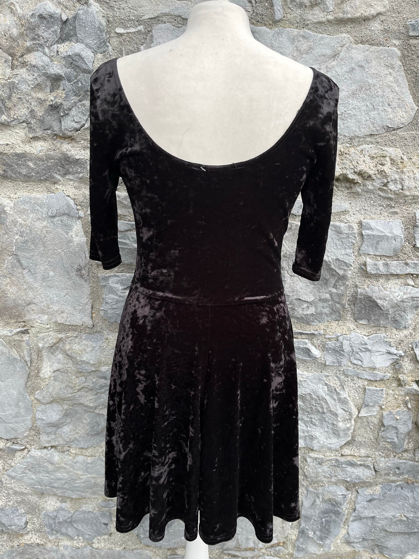 Black velvet dress uk 8
