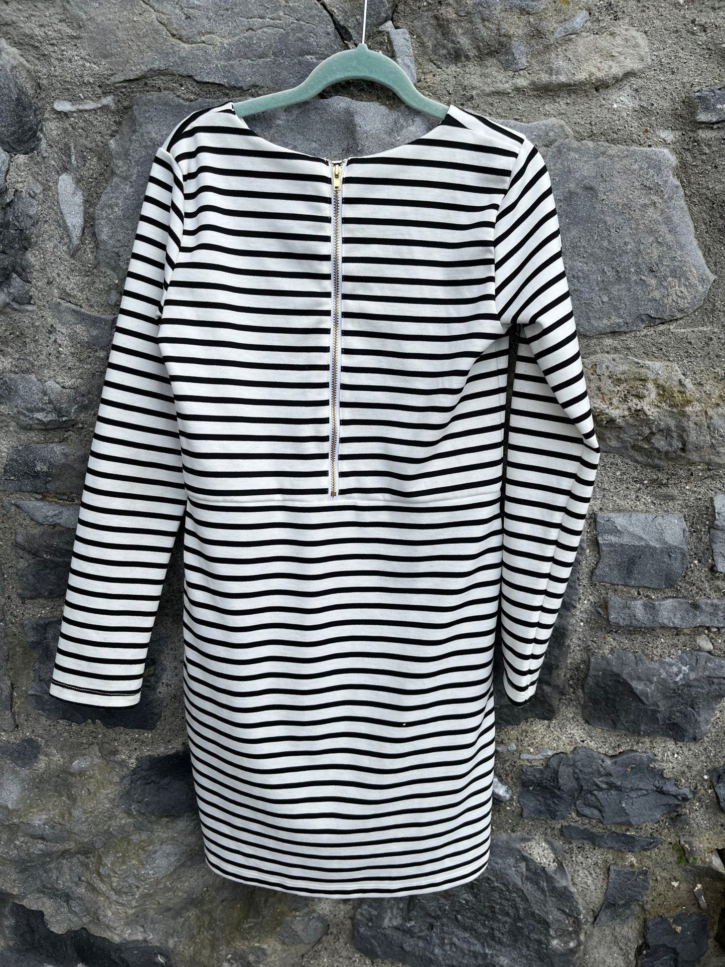 Black&white stripy dress 9-10y (134-140cm)