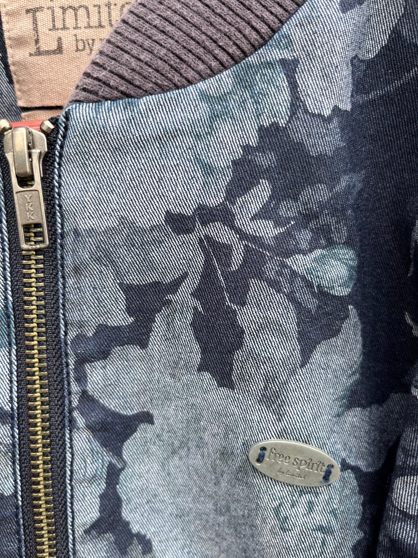 Navy floral jacket 12y (152cm)