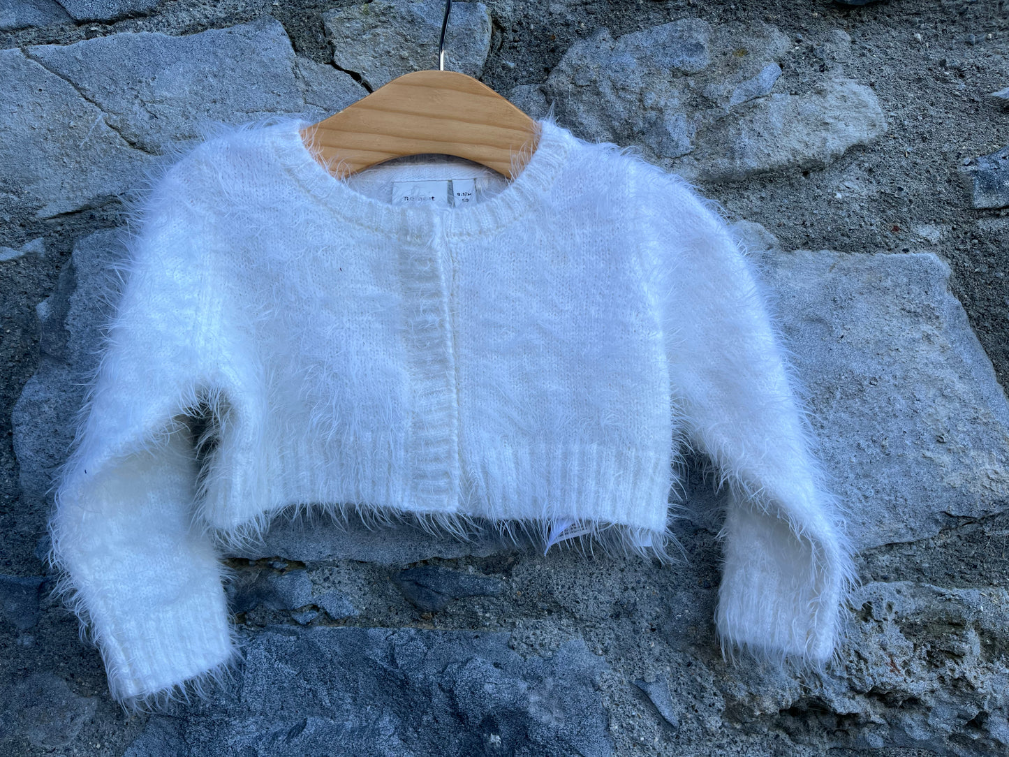 White furry cardigan 9-12m (74-80cm)
