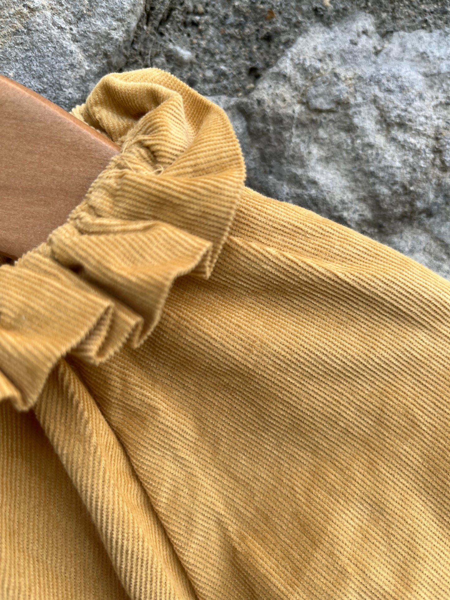 Mustard cord dress 6-9m (68-74cm)