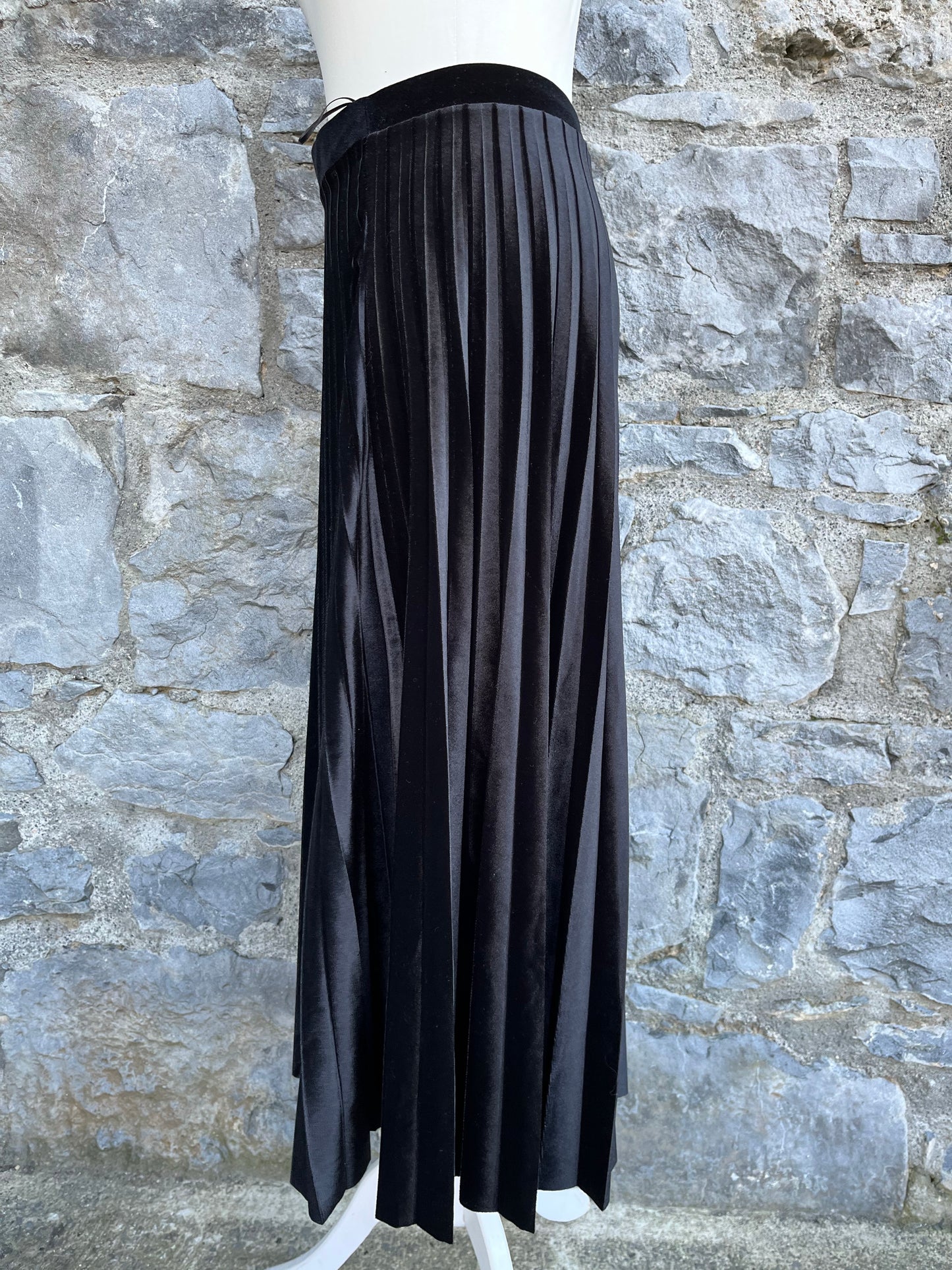 Velvet pleated skirt uk 10