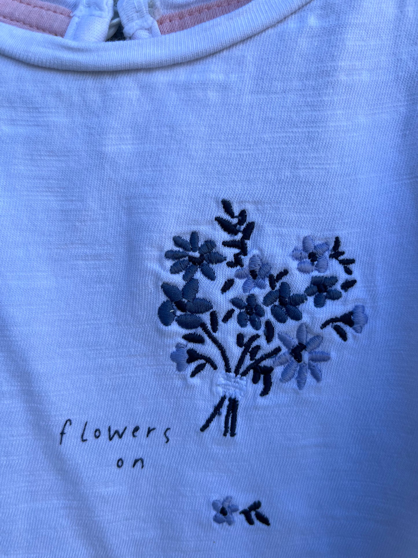 White floral top 12-18m (80-86cm)