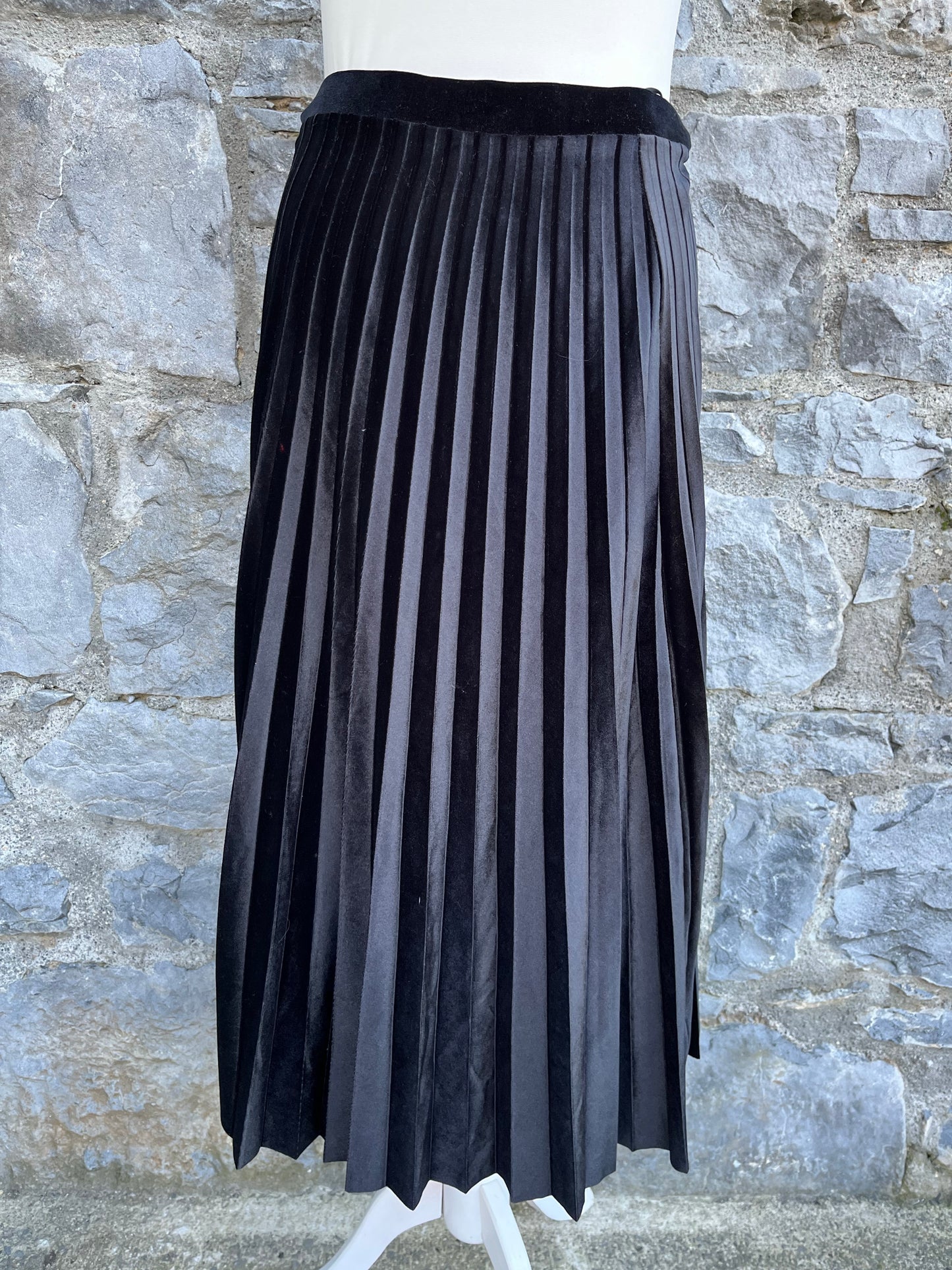 Velvet pleated skirt uk 10