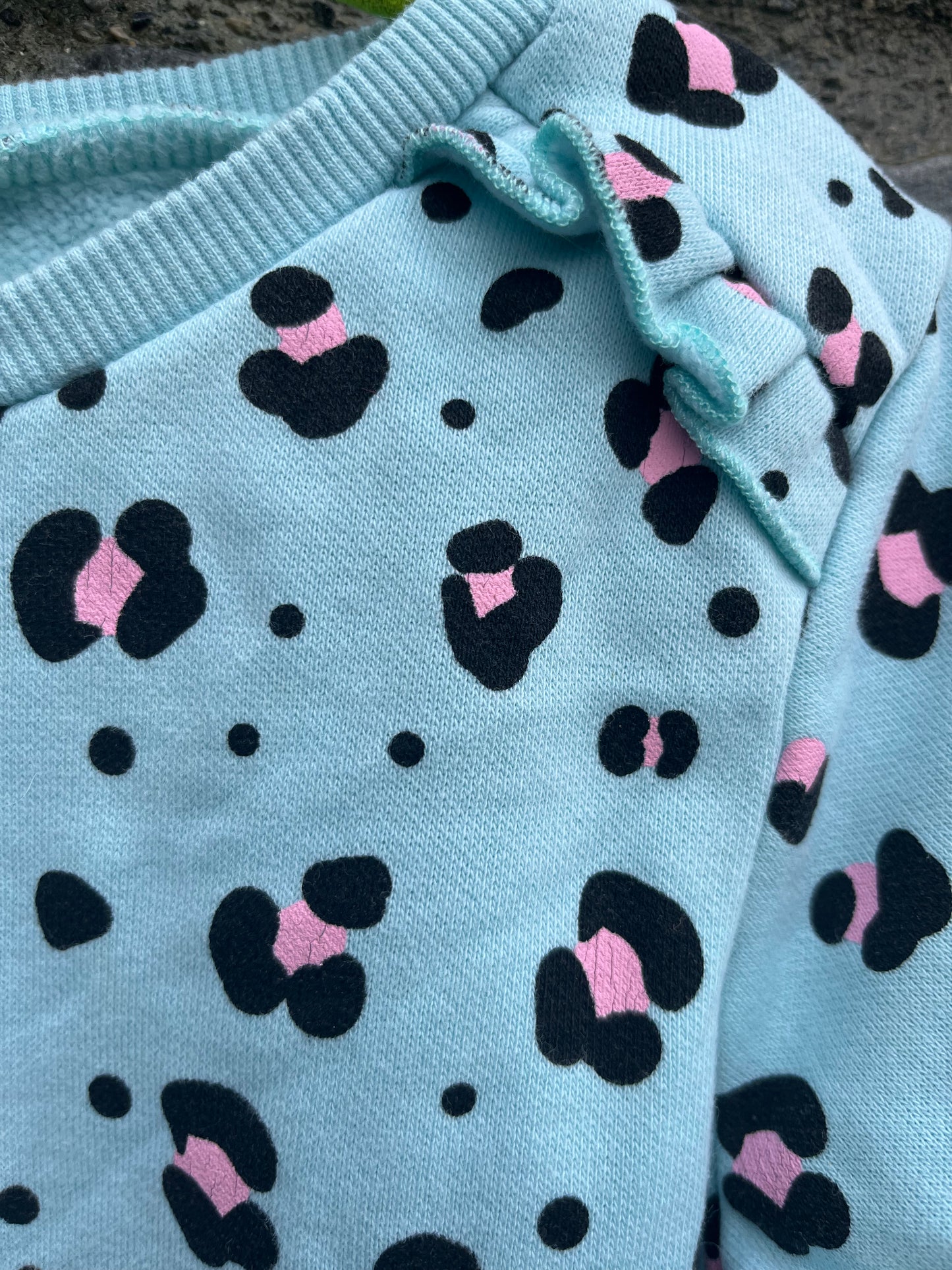 Blue leopard print sweatshirt 2-3y (92-98cm)