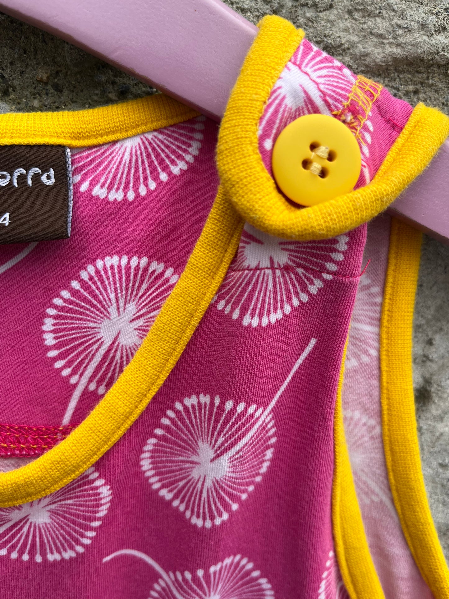 Pink dandelion pinafore 3-4y (98-104cm)