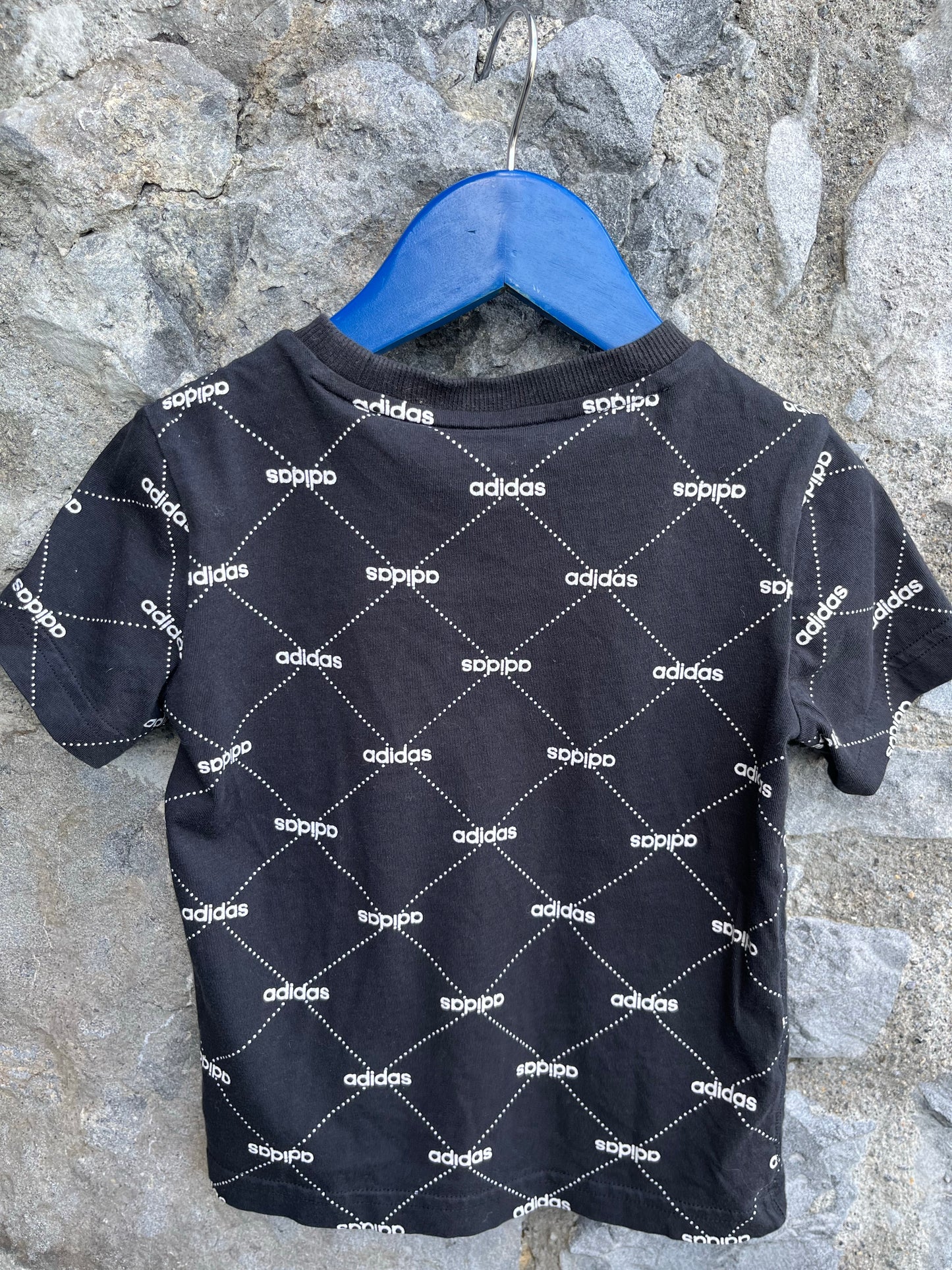 Black T-shirt 2-3y (92-98cm)