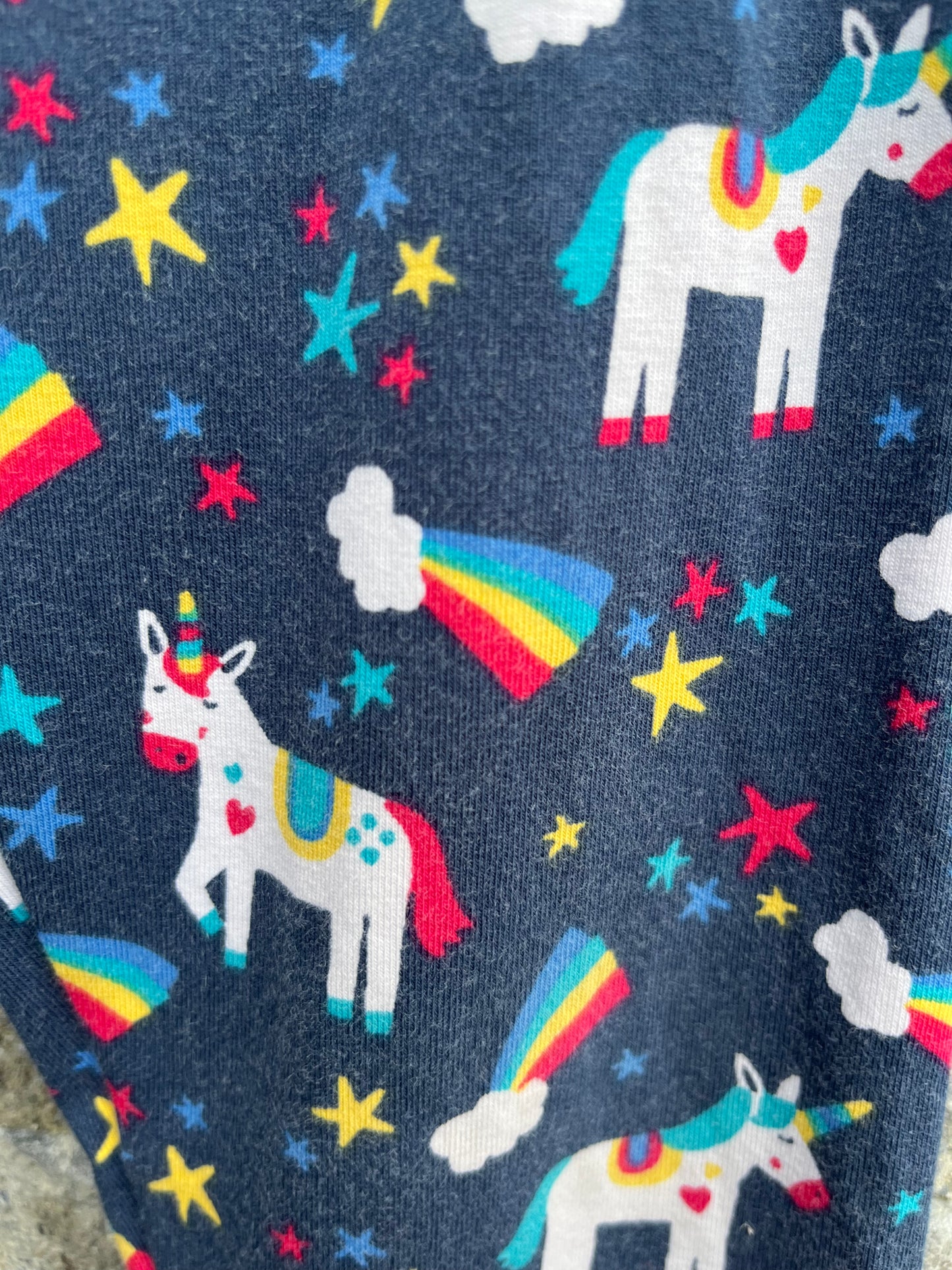 Unicorns&rainbows leggings 4-5y (104-110cm)