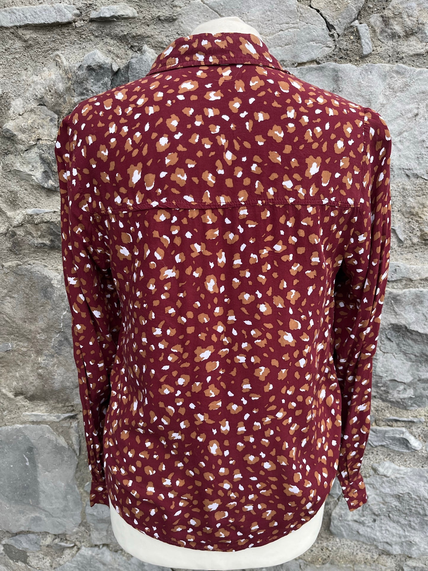 Maroon spotty shirt uk 8-10