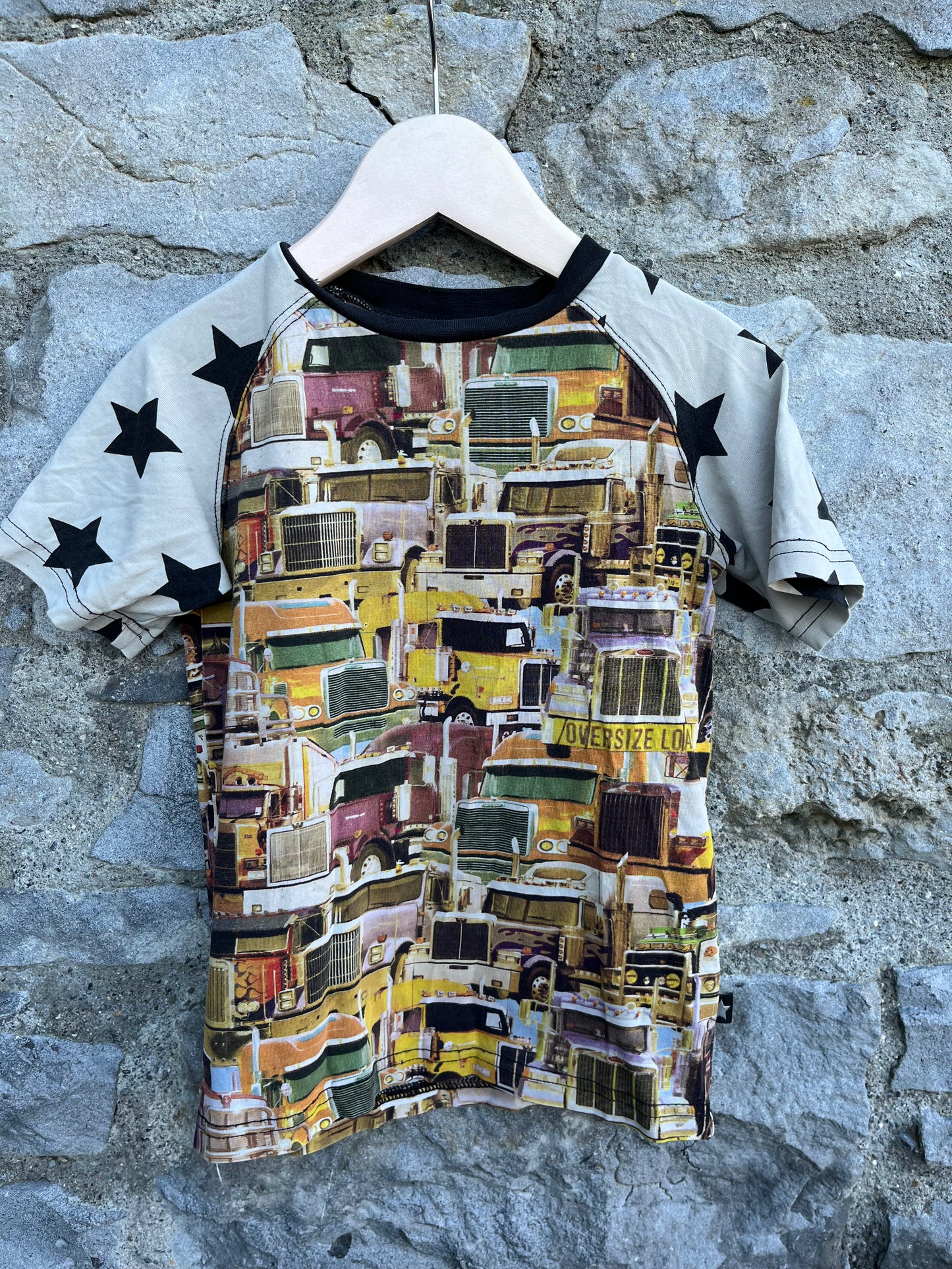 Trucks raglan T-shirt 4-5y (104-110cm)