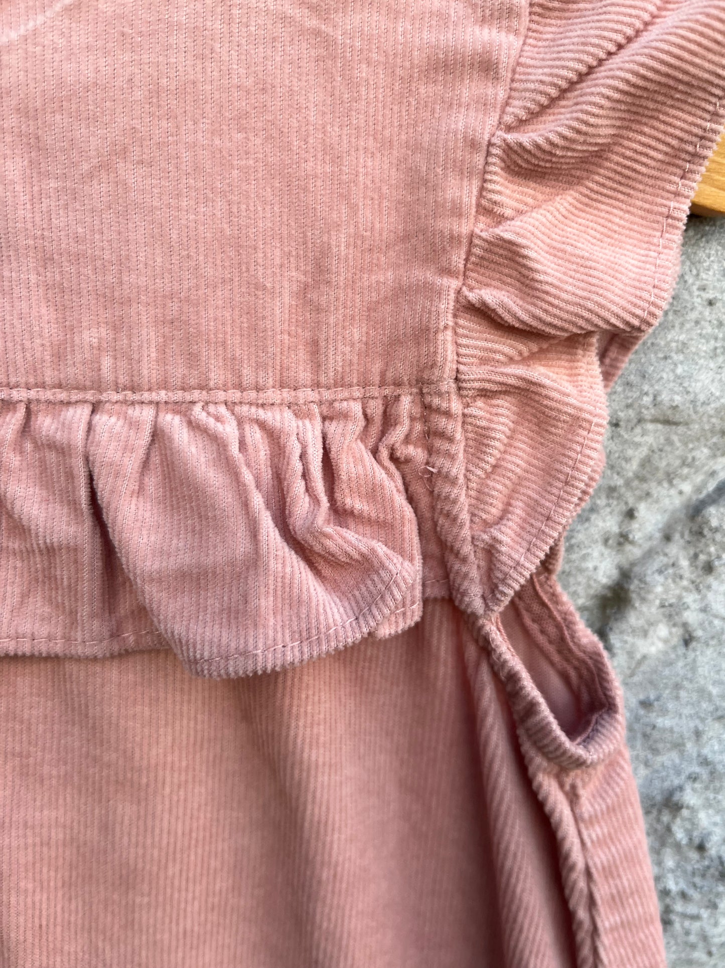 Pink cord pinafore 12-18m (80-86cm)