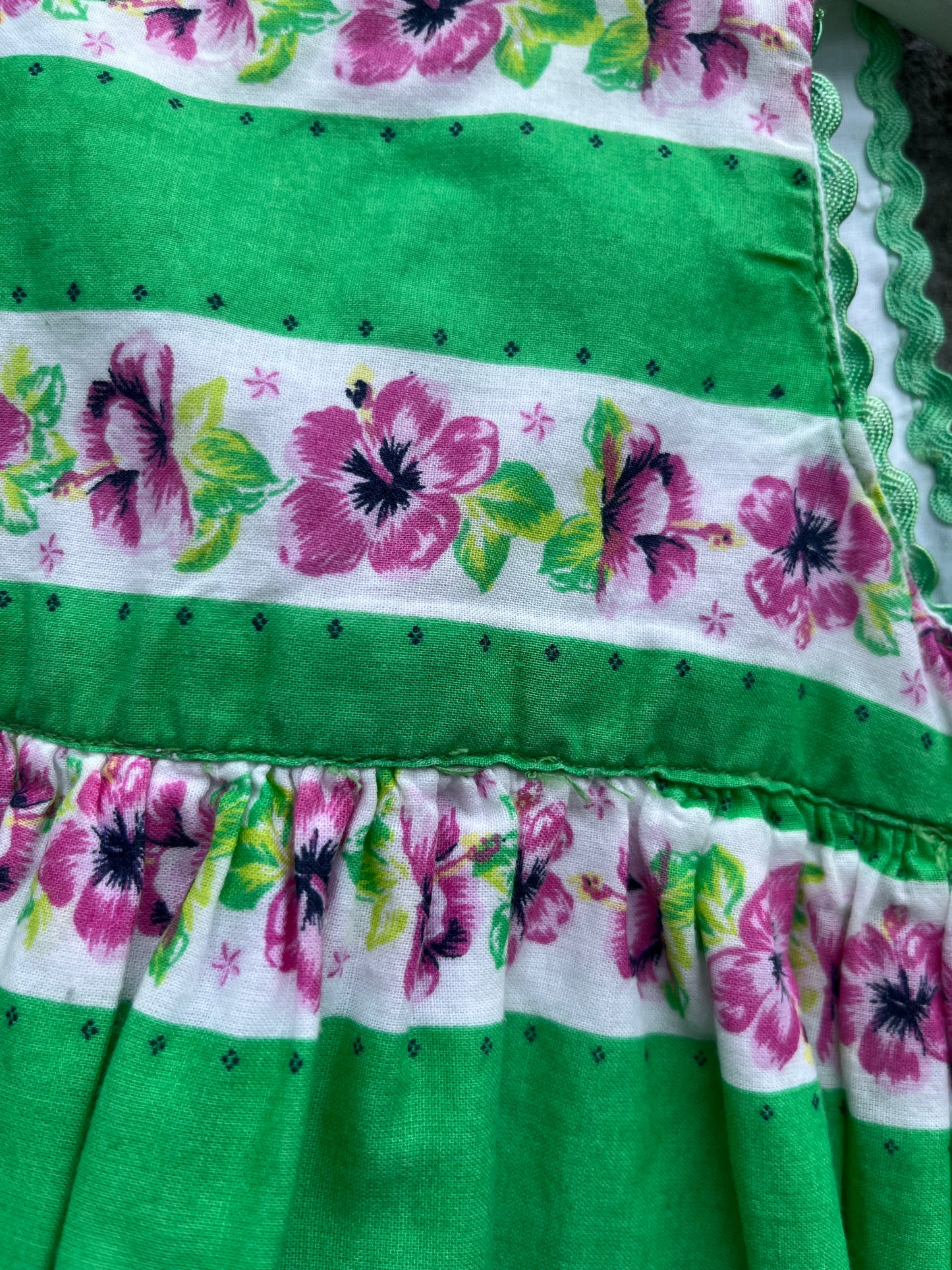 Green floral dress 0-3m (56-62cm)