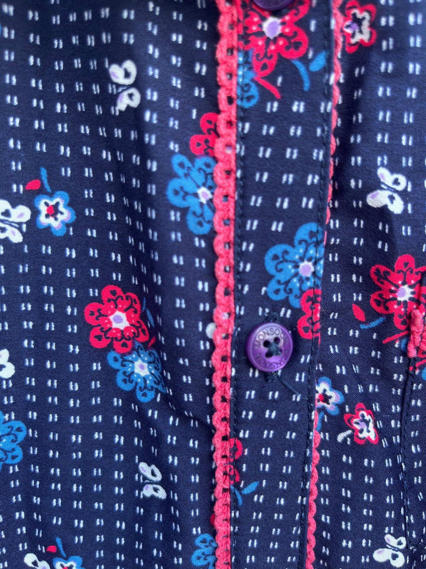 Floral shirt 10-11y (140-146cm)