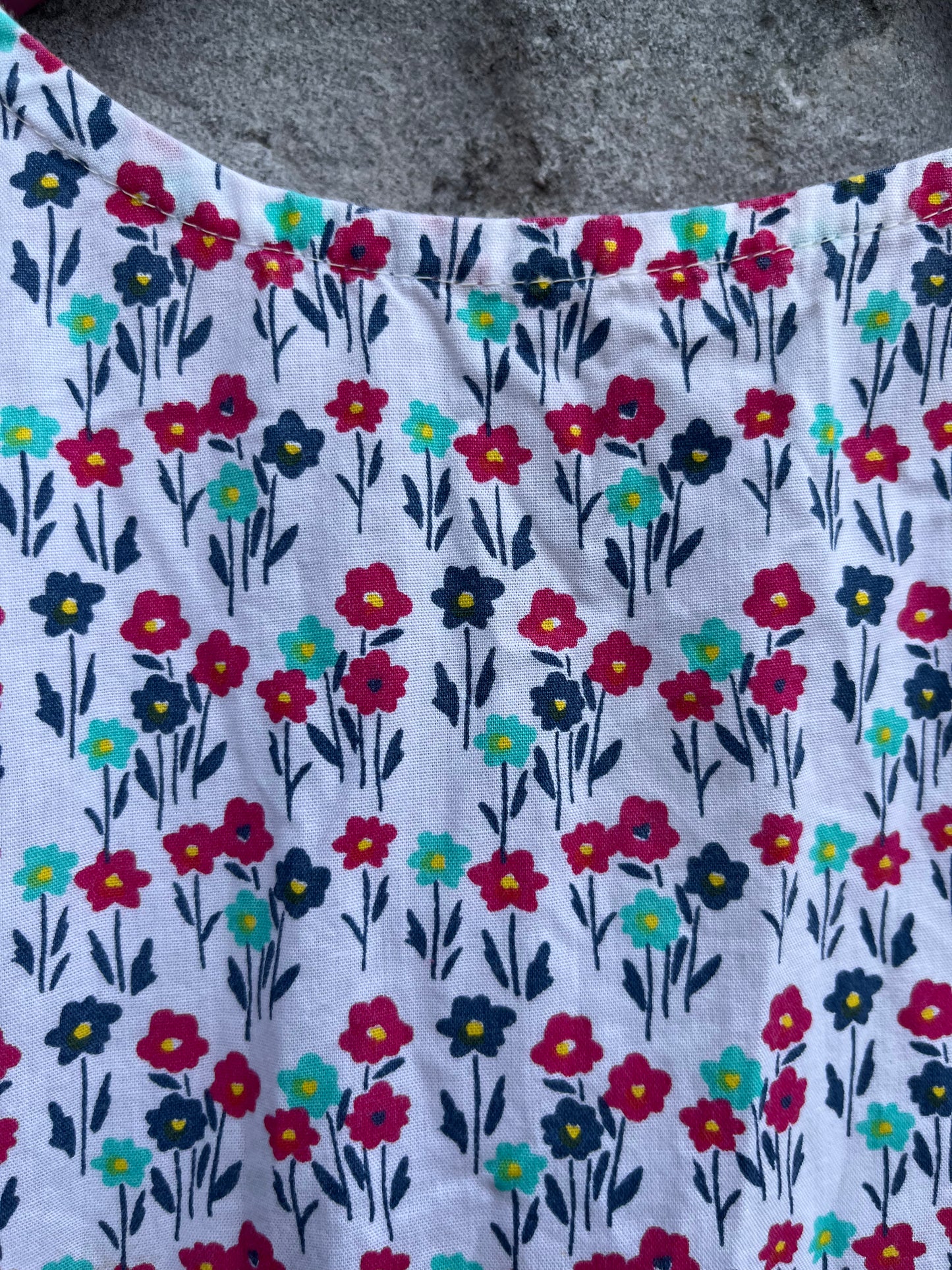 Floral dress 9-10y (134-140cm)