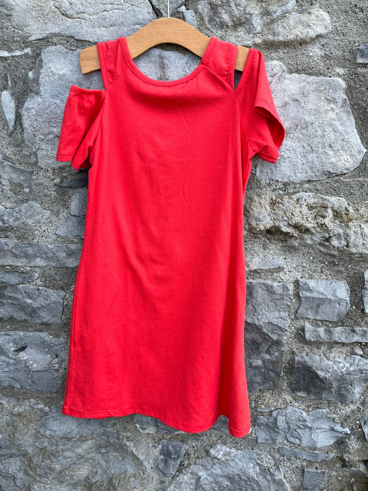 Love cold shoulders dress 8y (128cm)
