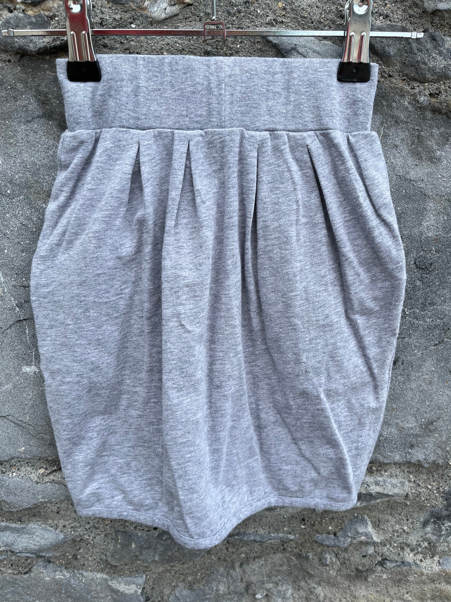 Grey skirt 4-5y (104-110cm)