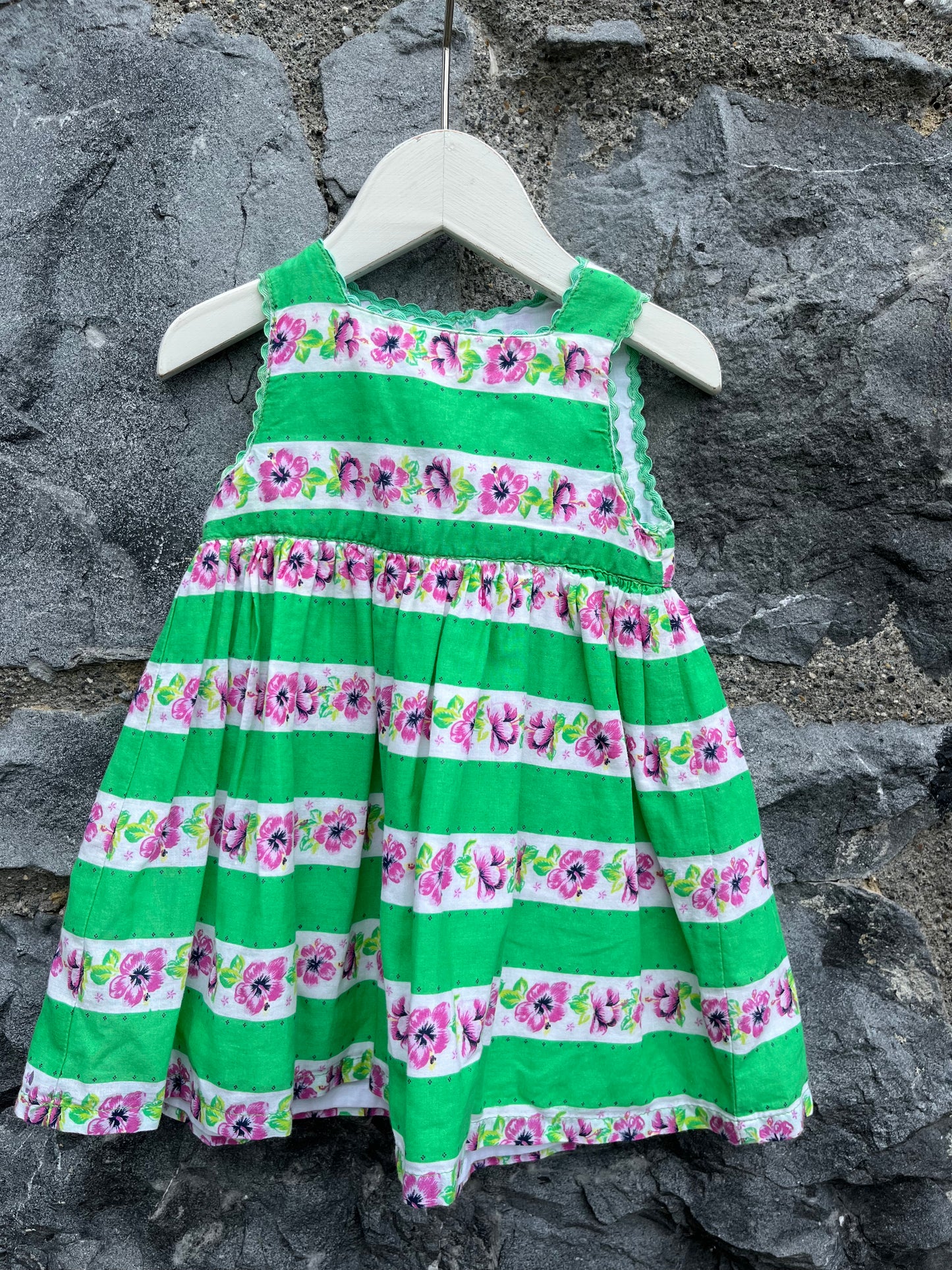 Green floral dress 0-3m (56-62cm)