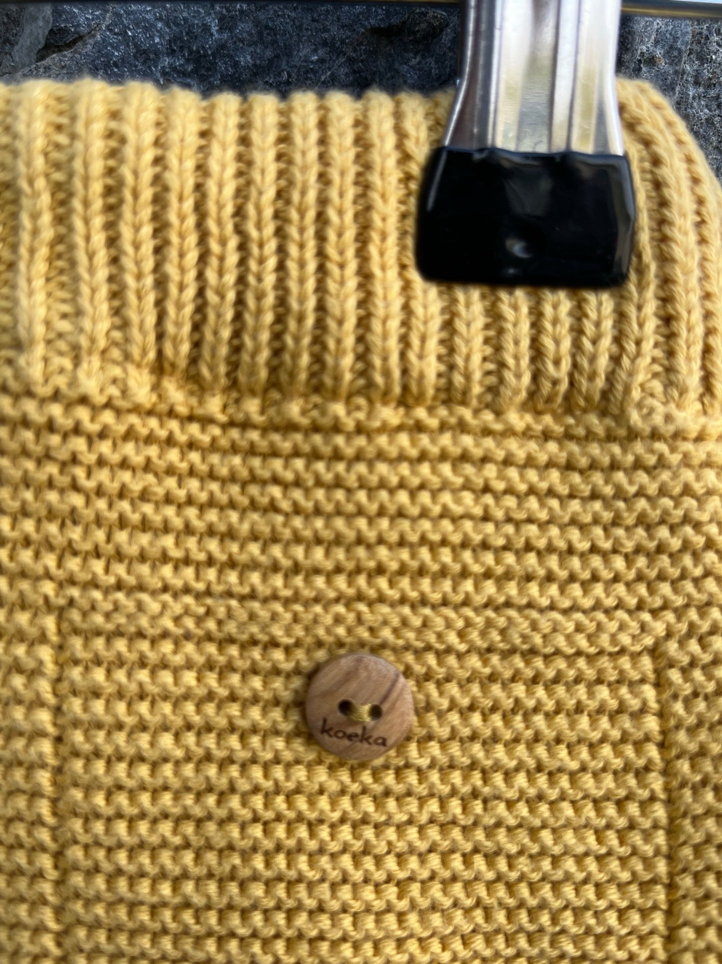Yellow knitted shorts 3-6m (62-68cm)