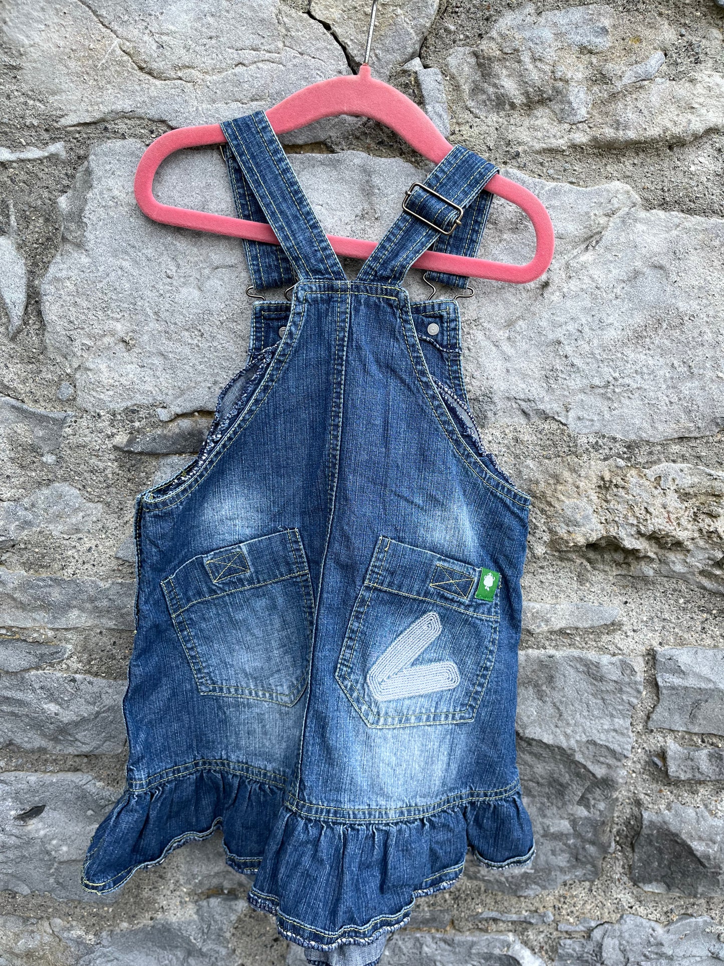 Denim pinafore 5y (110cm)