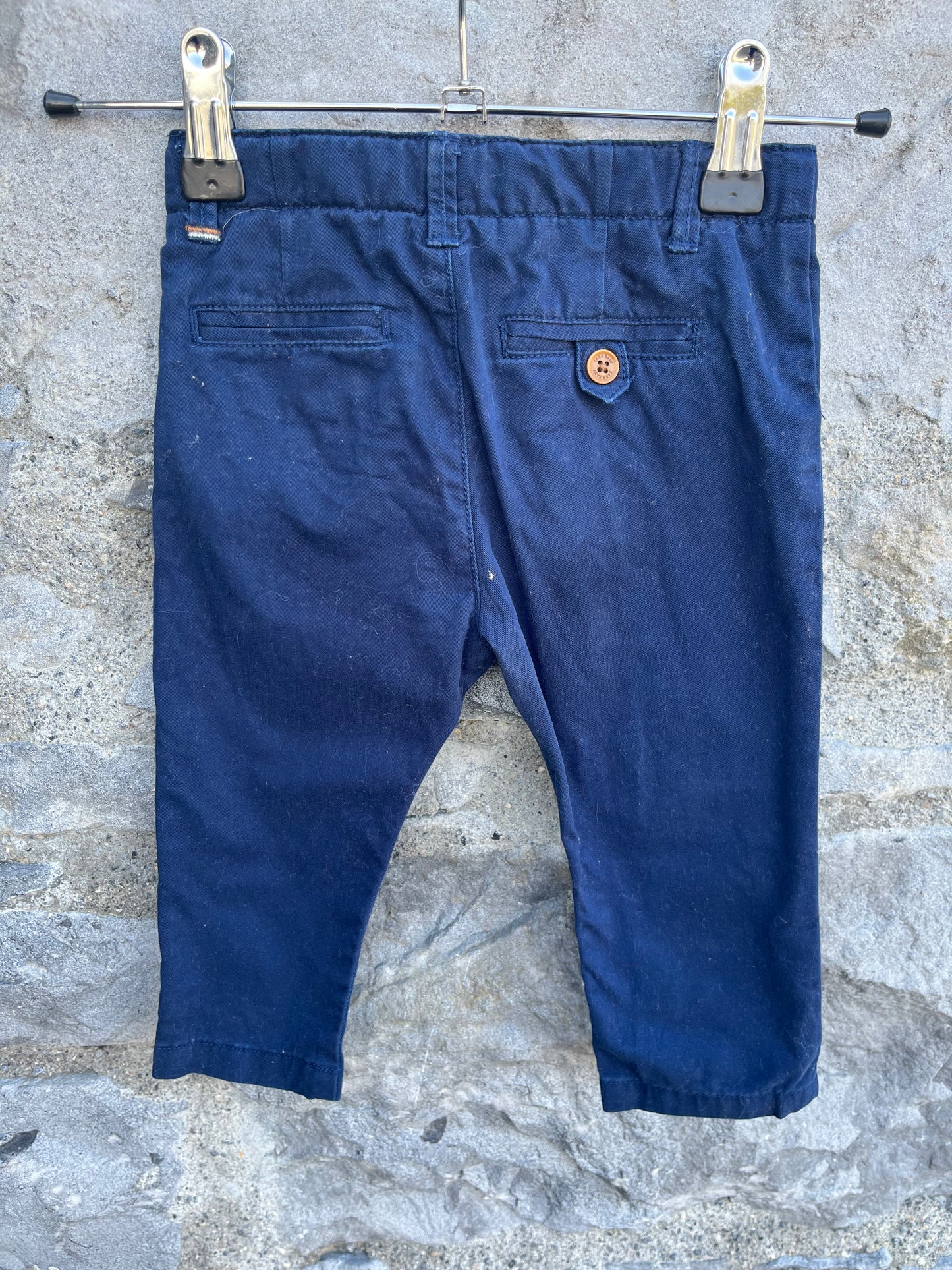 Navy chinos 6-9m (68-74cm)