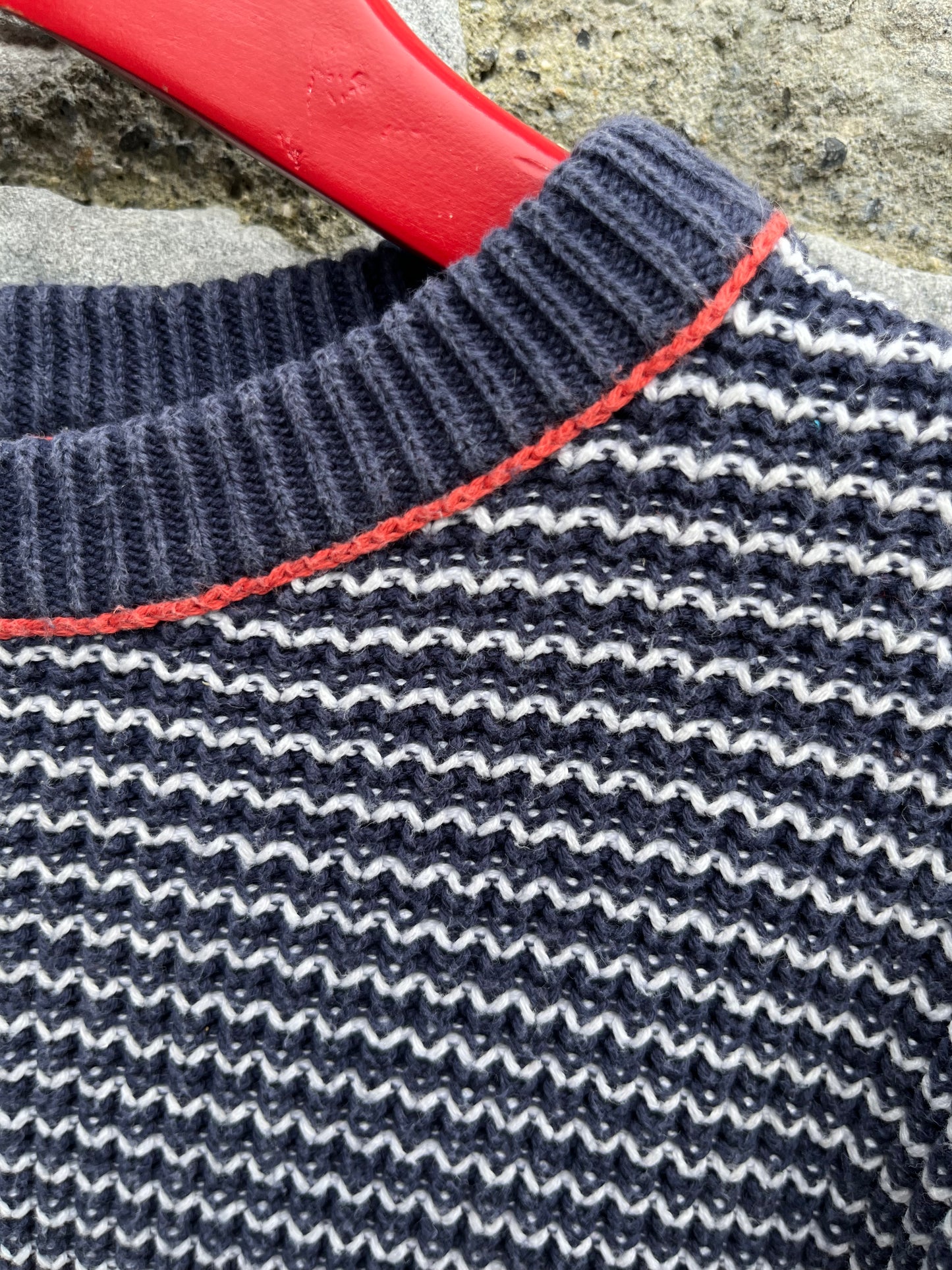 Navy stripy jumper 7y (122cm)