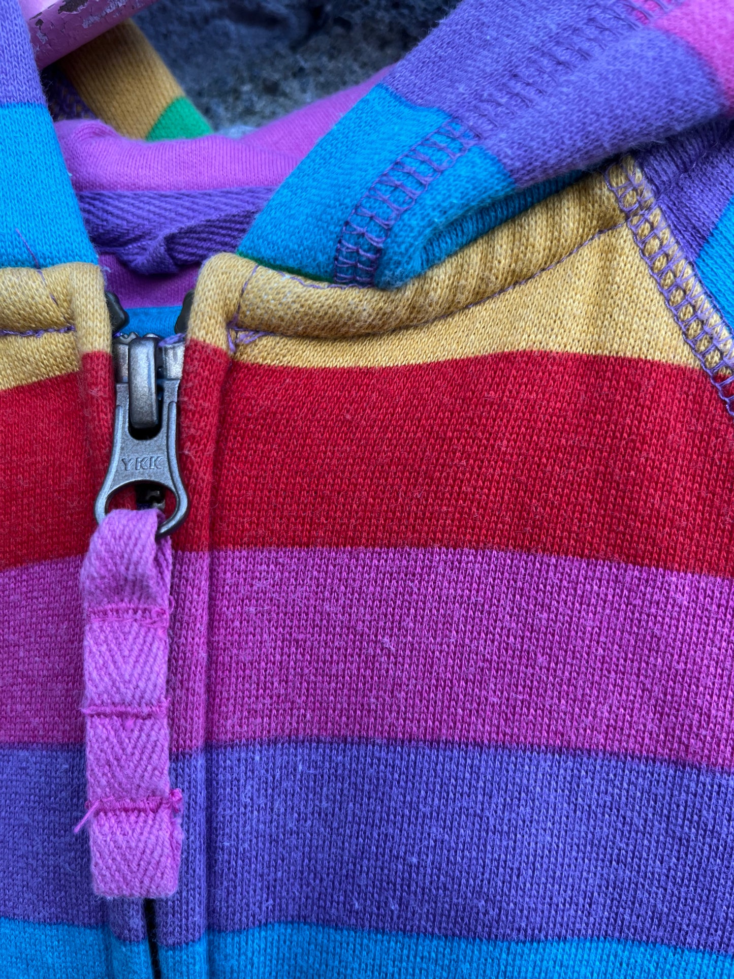 Rainbow hoodie 2-3y (92-98cm)