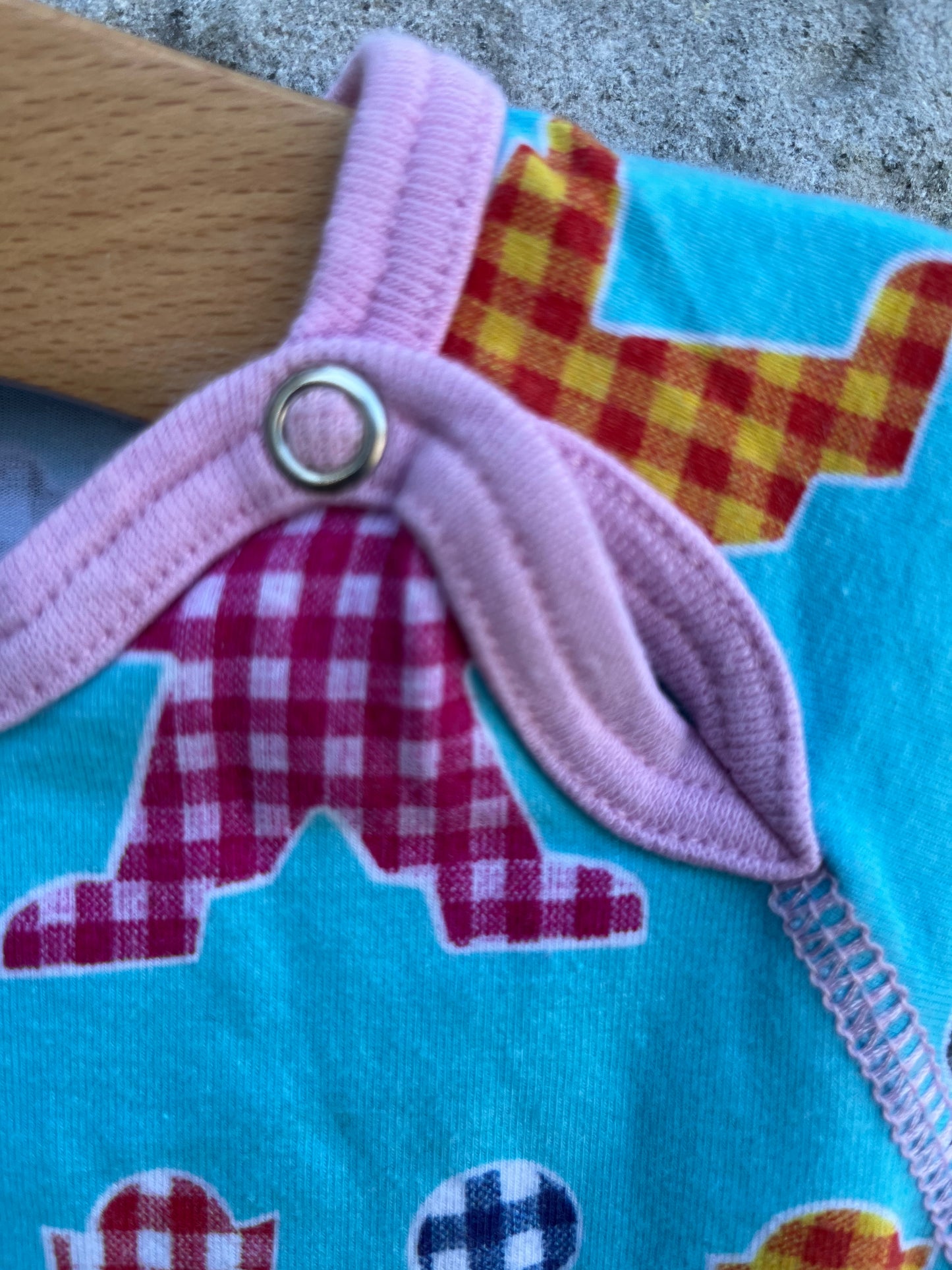 Paper dolls vest 0-1m (56cm)