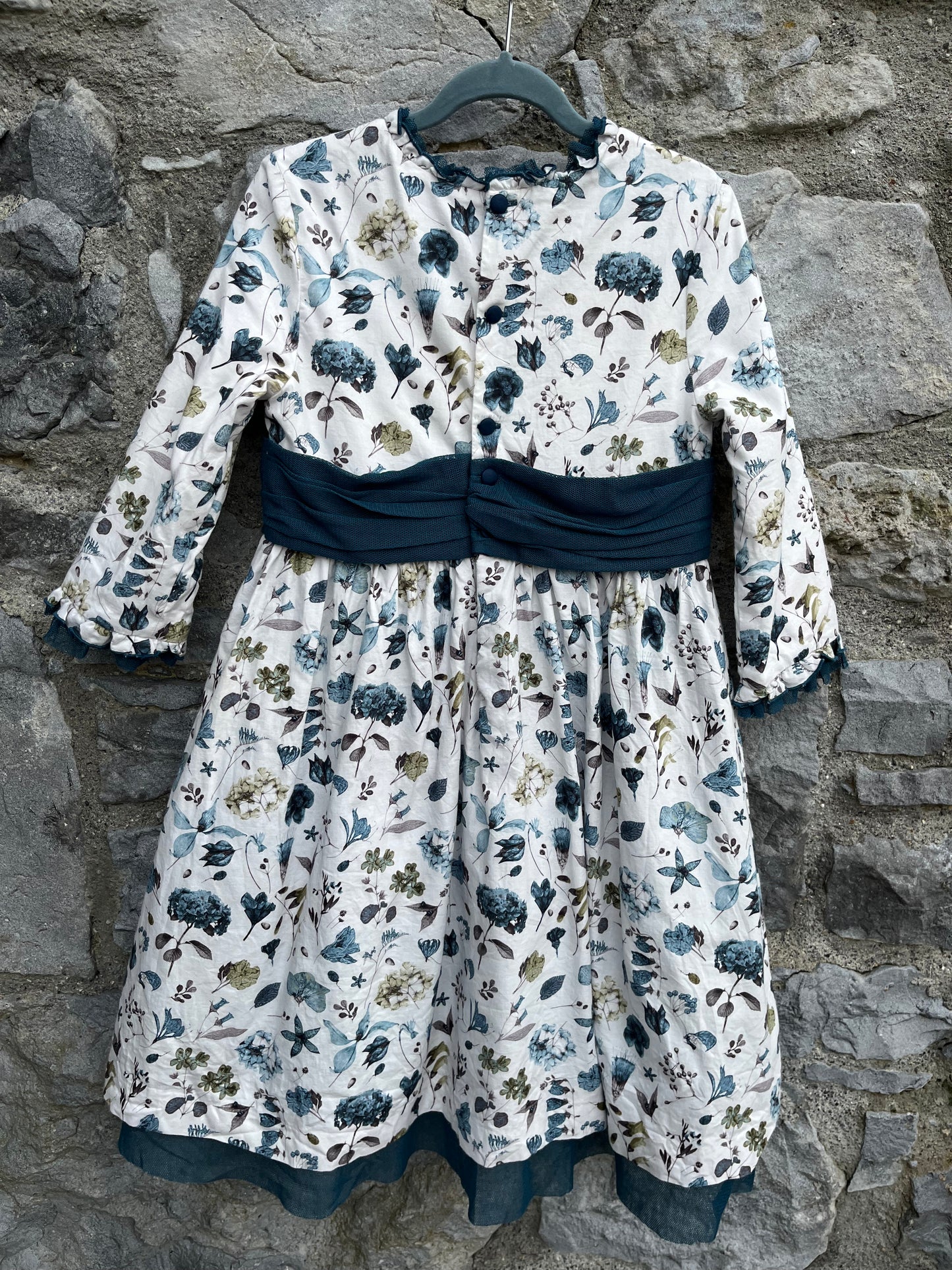 Floral dress 9-10y (134-140cm)