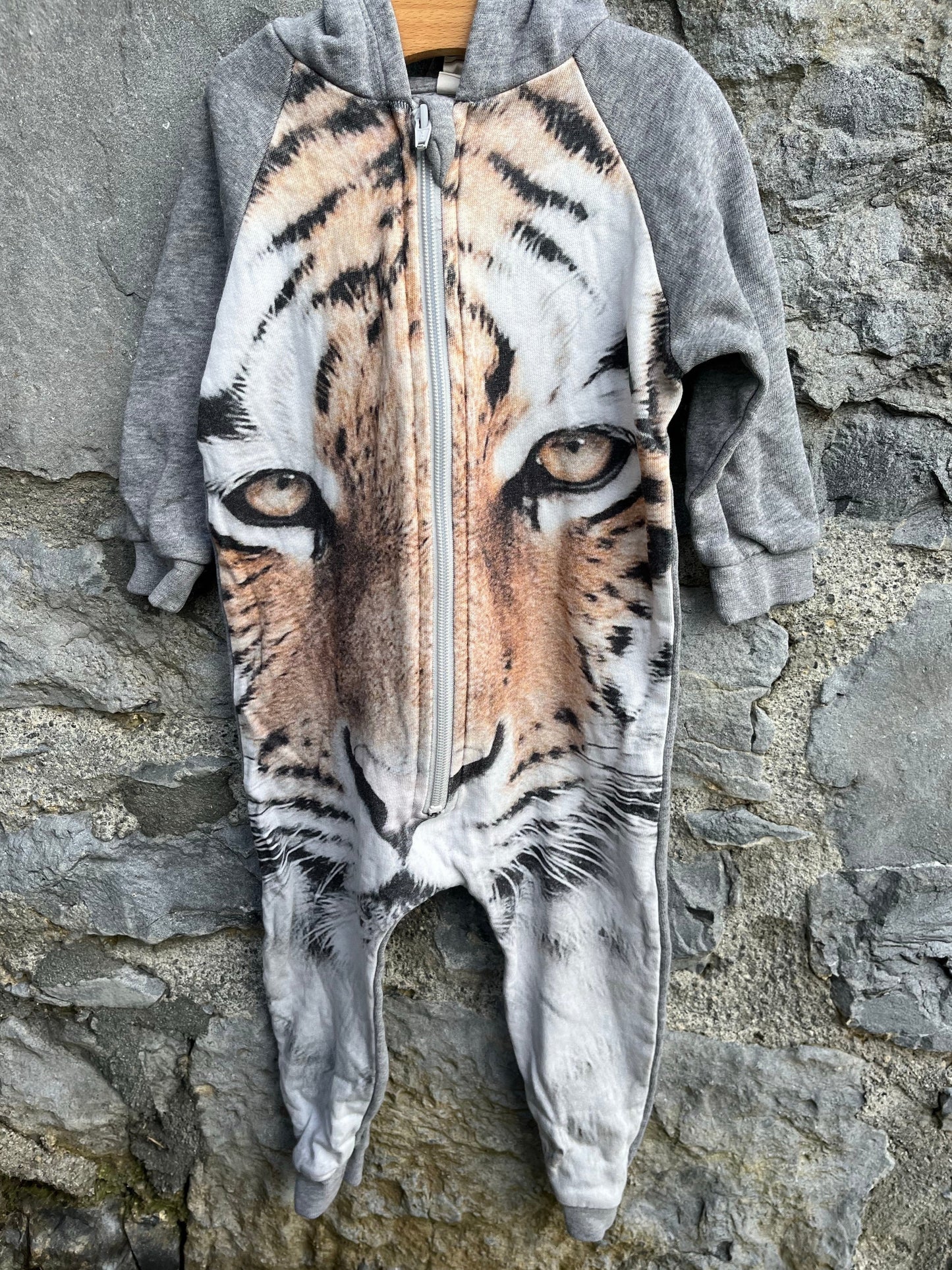 Tiger hooded onesie 6-9m (68-74cm)