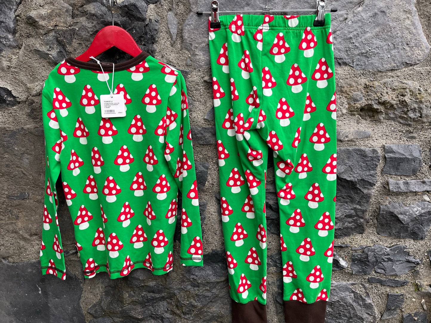 Mushroom pjs 7-8y (122-128cm)