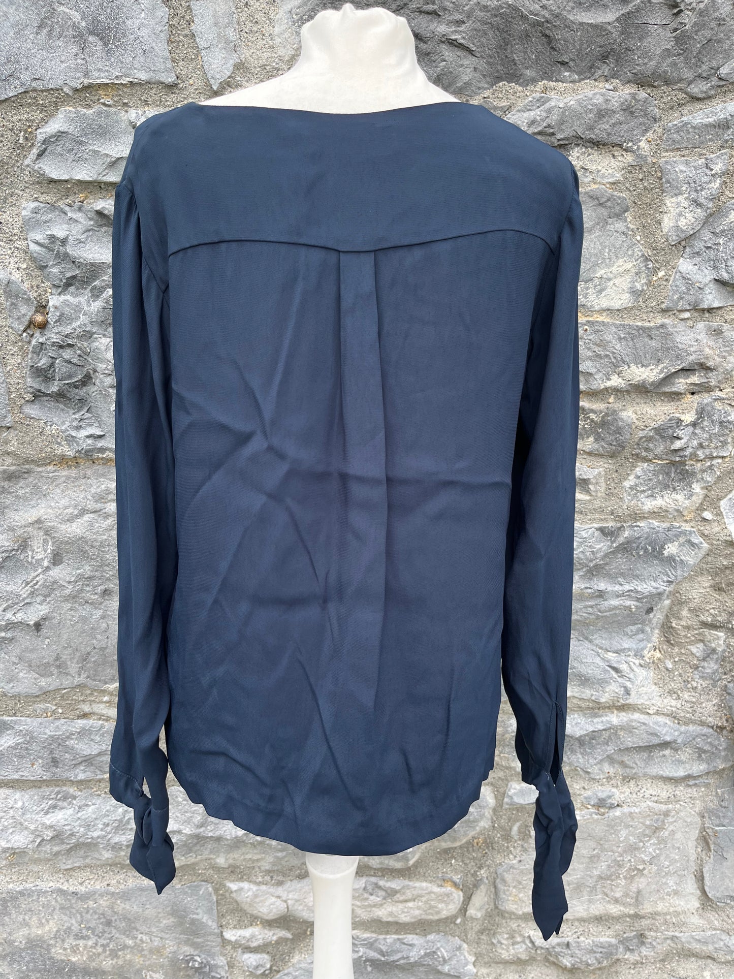 Navy top uk 10