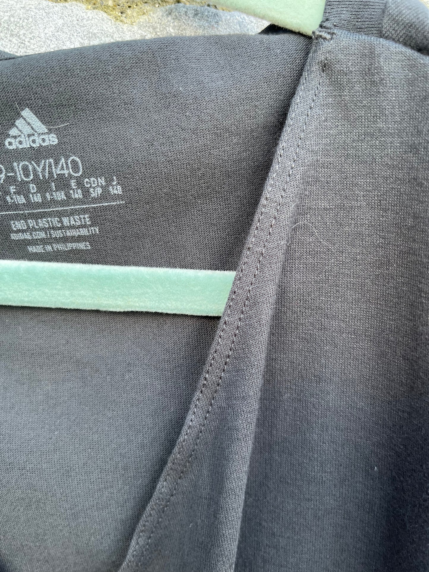 Charcoal yoga tee 9-10y (134-140cm)