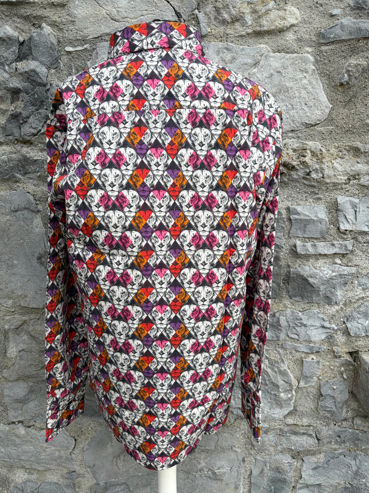 Retro 1960s Geo Lion Shirt Large