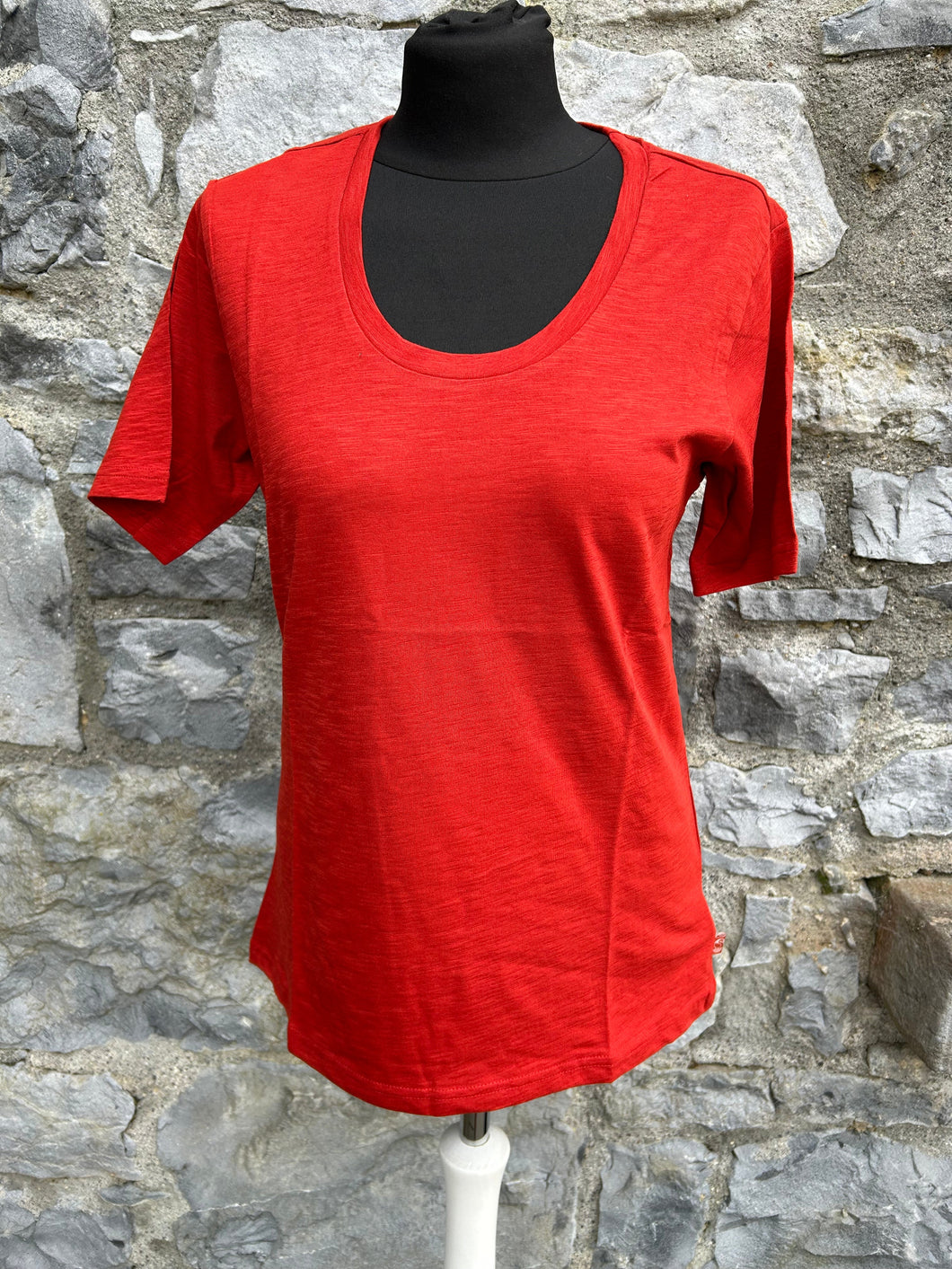 Red T-shirt uk 14