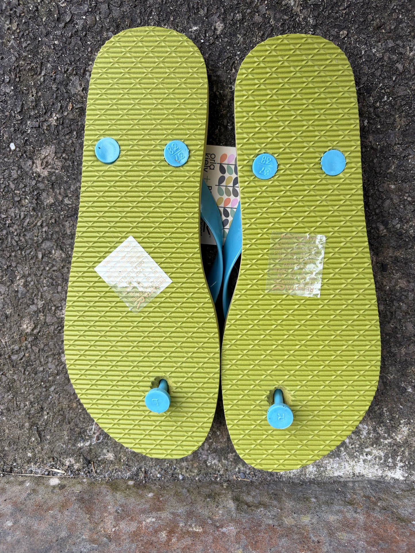 Orla Kiely Passion Flower flip flops  uk 4 (eu 37)