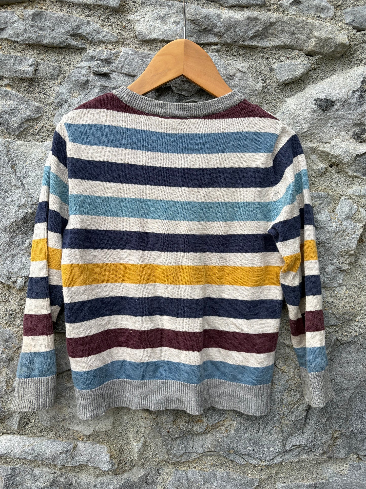 Brown&grey stripy jumper  5-6y (110-116cm)