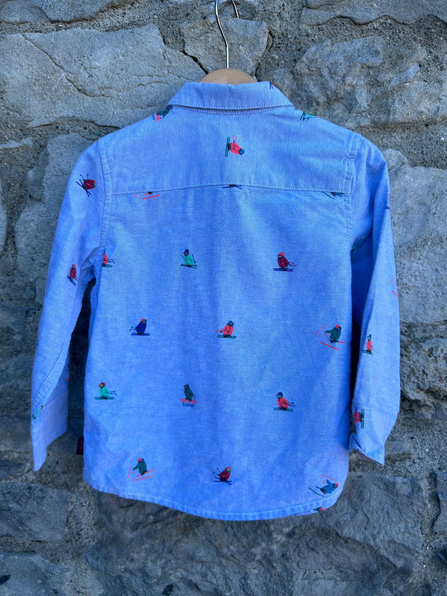 Blue skiers shirt   3-4y (98-104cm)