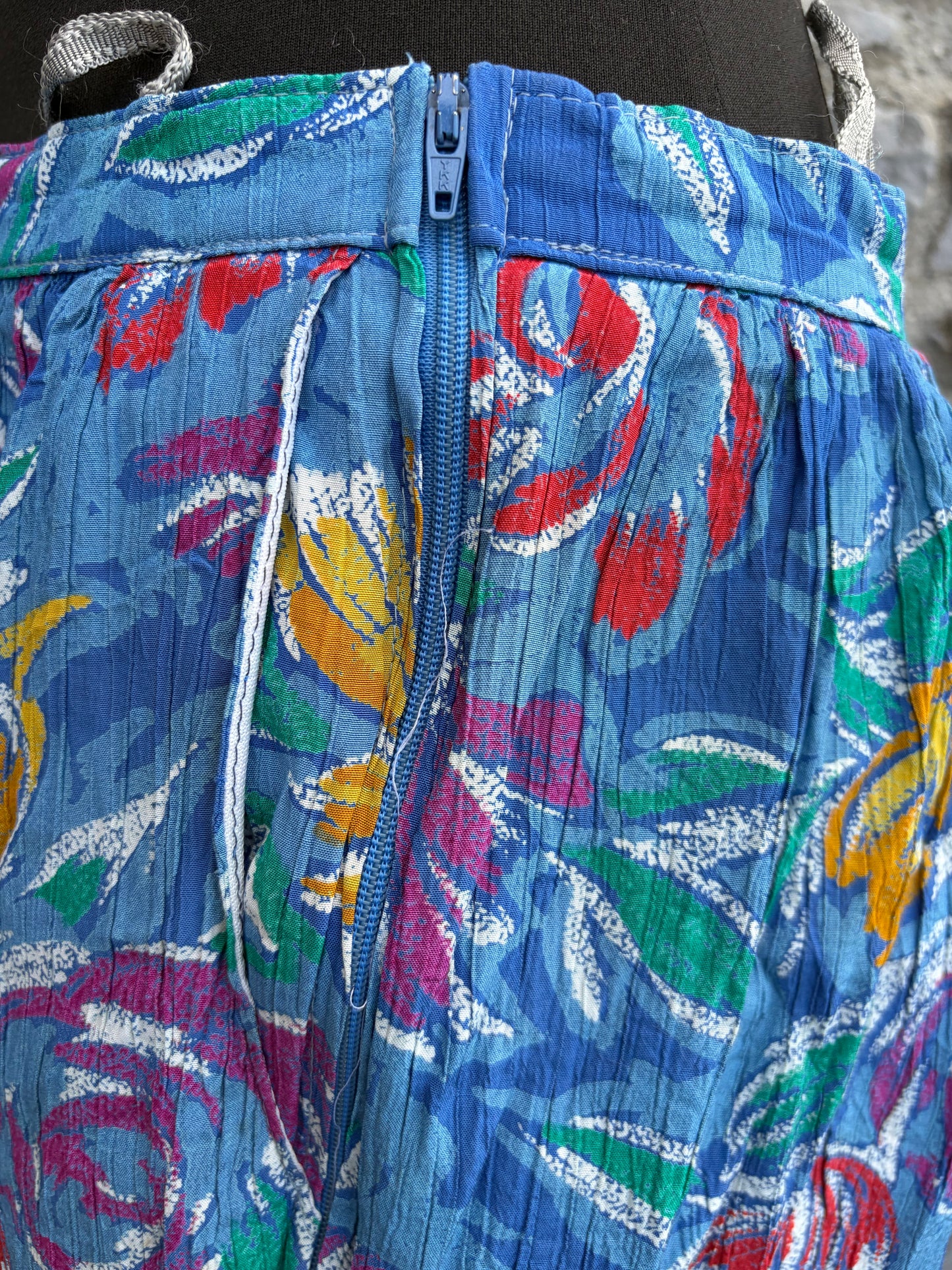 80s blue wrinkled floral skirt uk 12