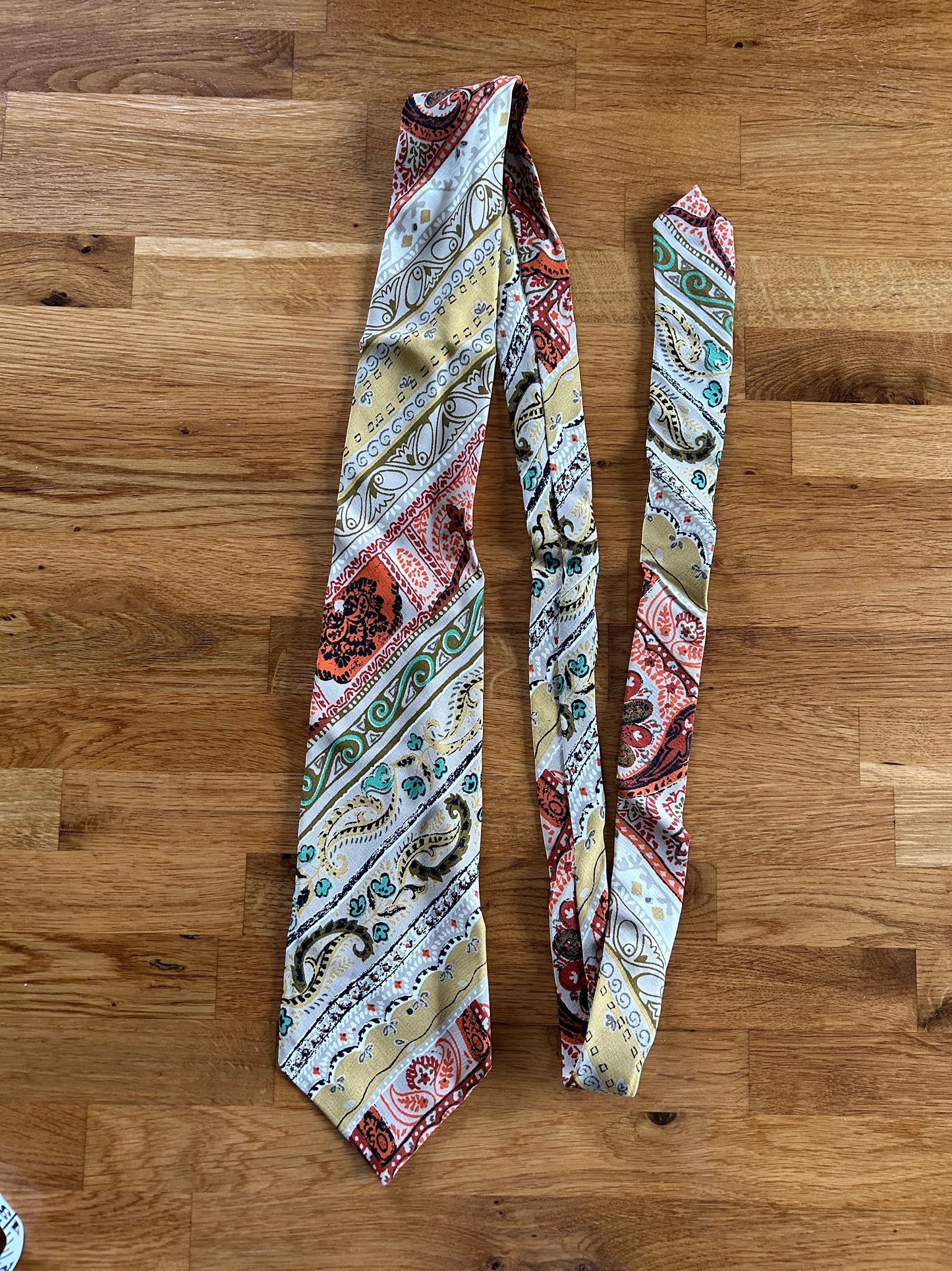 Silk paisley tie