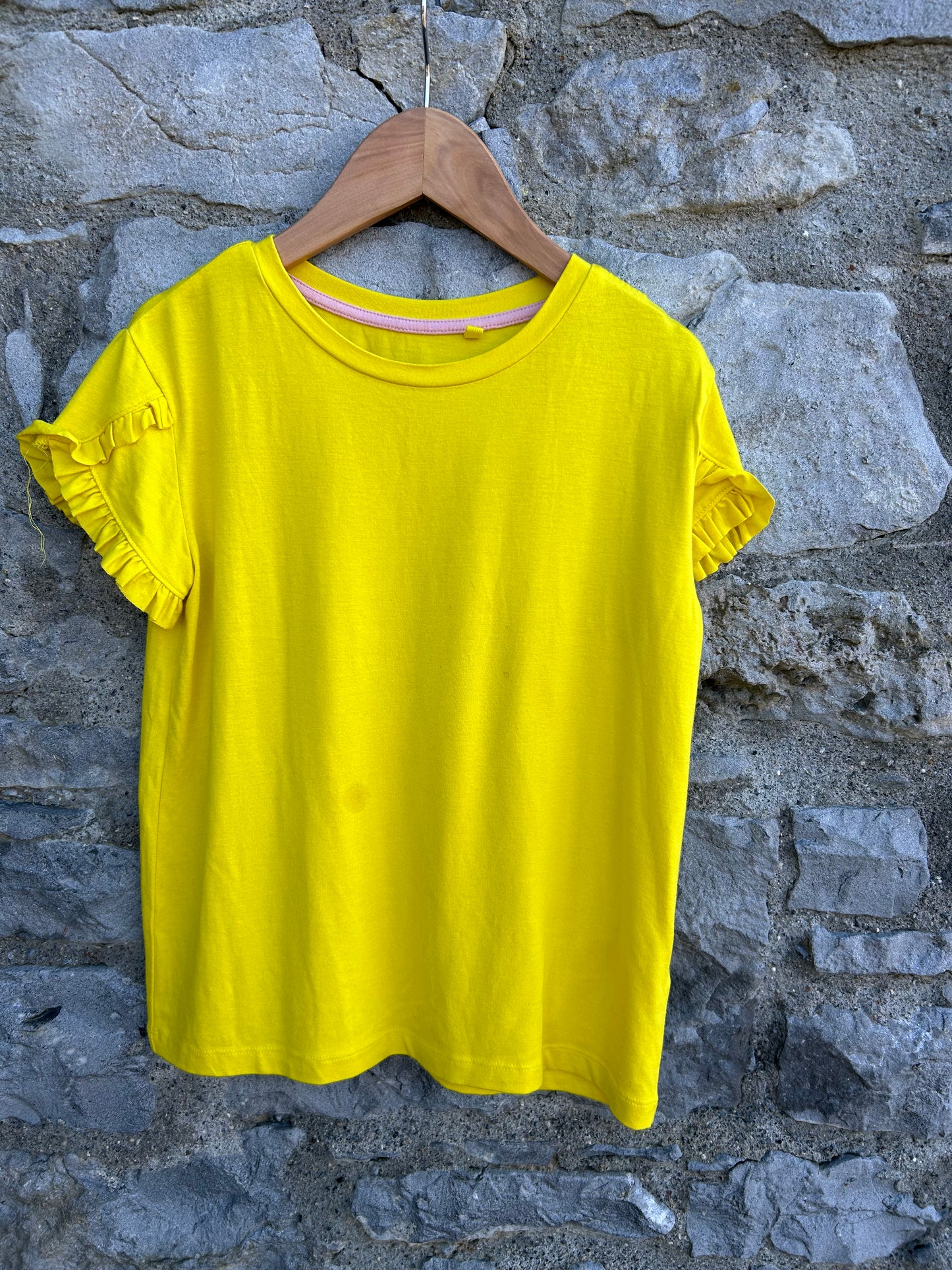 MB Yellow T-shirt  9-10y (134-140cm)