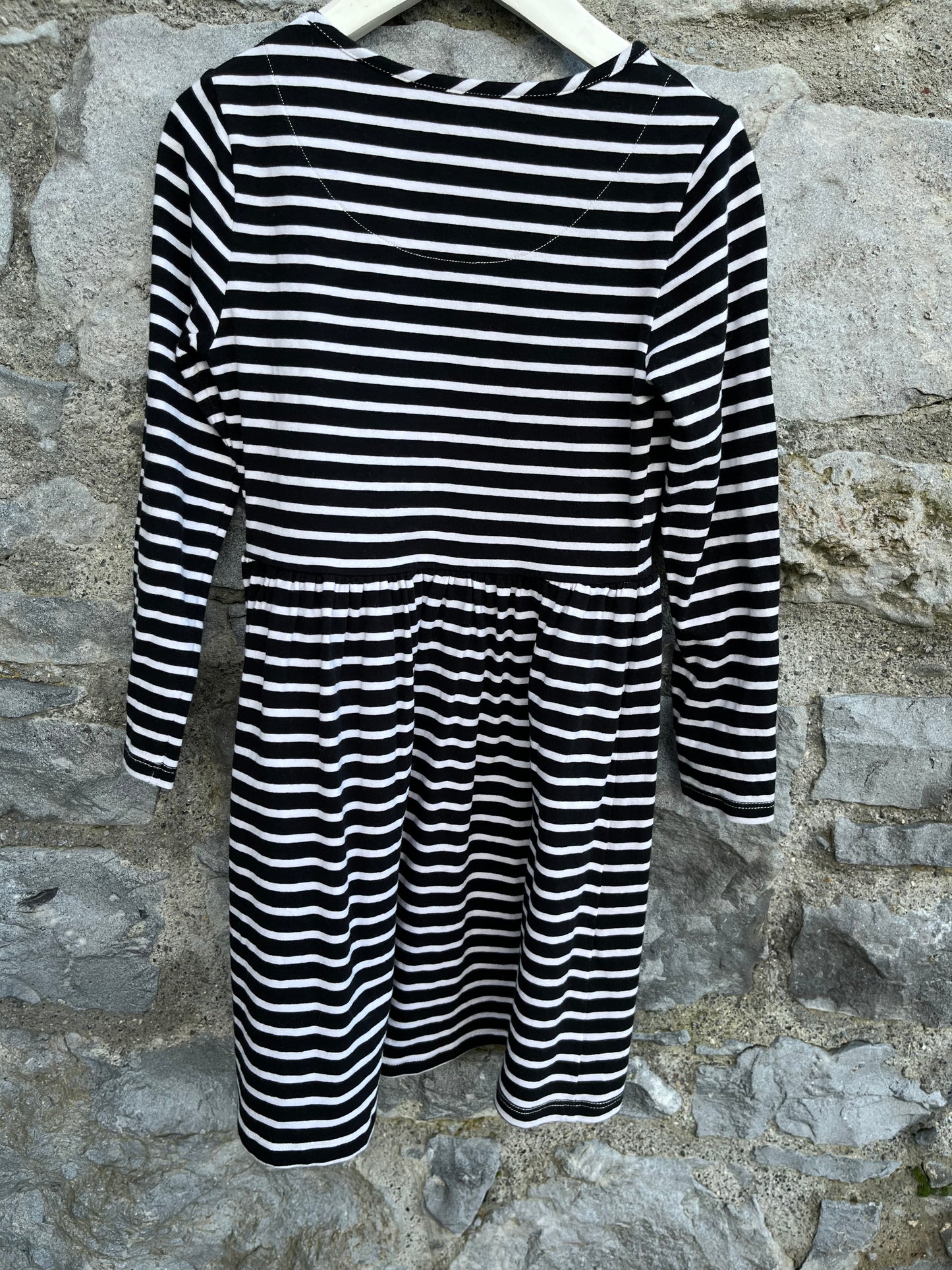 Black stripy stars dress  5y (110cm)