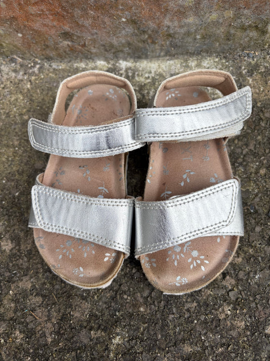 Silver sandals  uk 5 (eu 21.5)