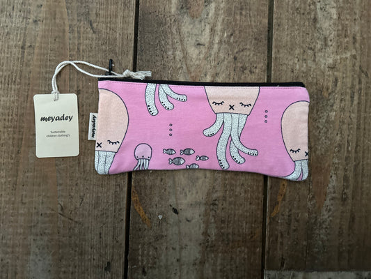 Pink squid pencil case - 3