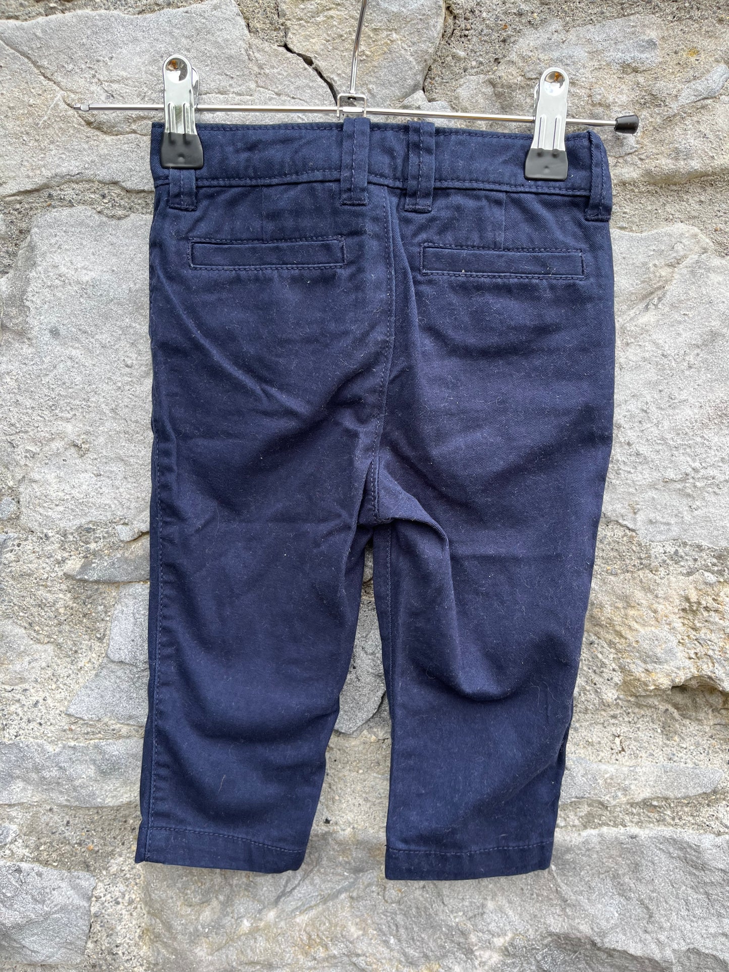 Navy chinos   9-12m (74-80cm)