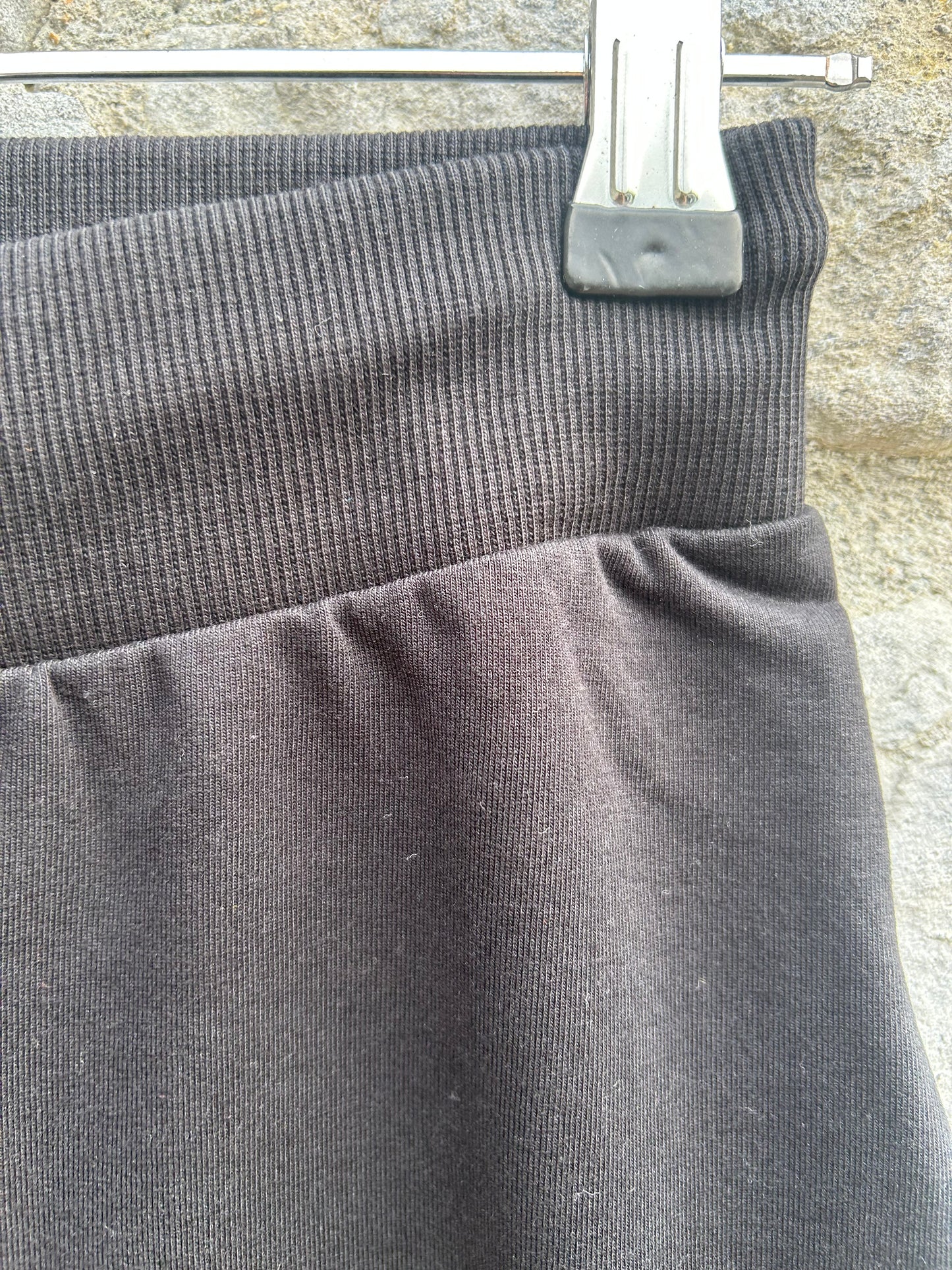 Black joggers  7y (122cm)