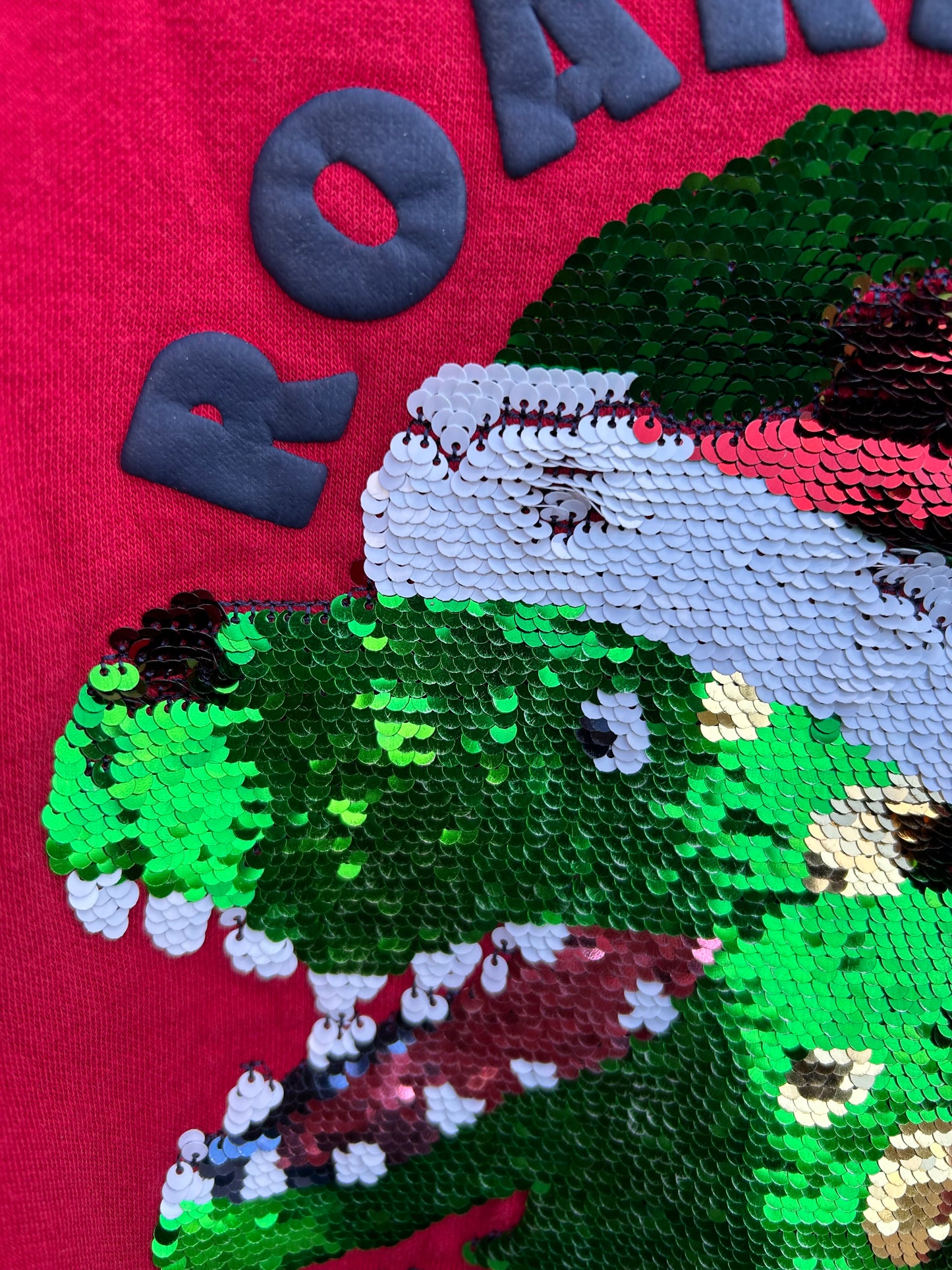 Sequin T-rex red sweatshirt  4-5y (104-110cm)