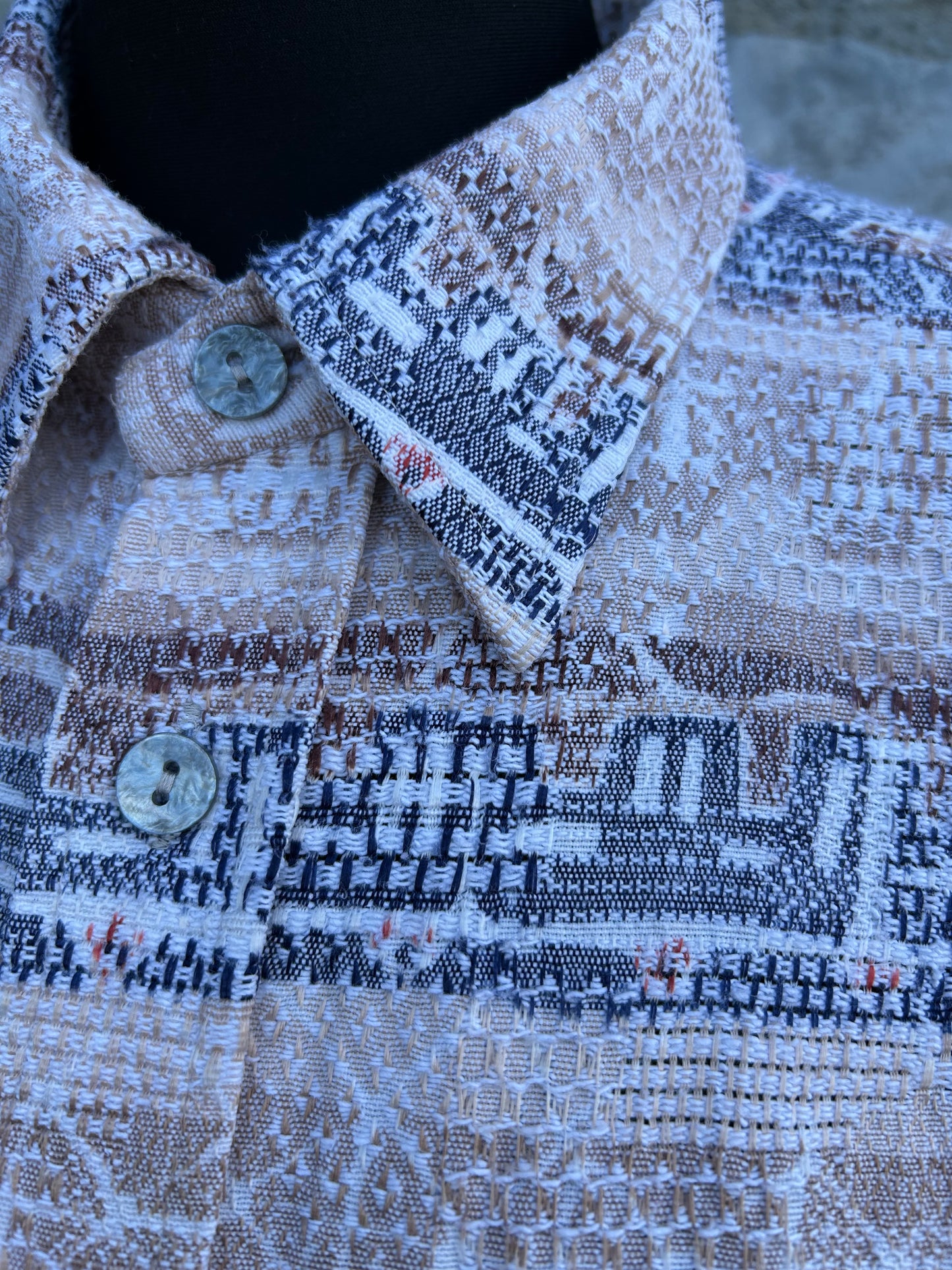 90s grey&beige Aztec print shirt Large